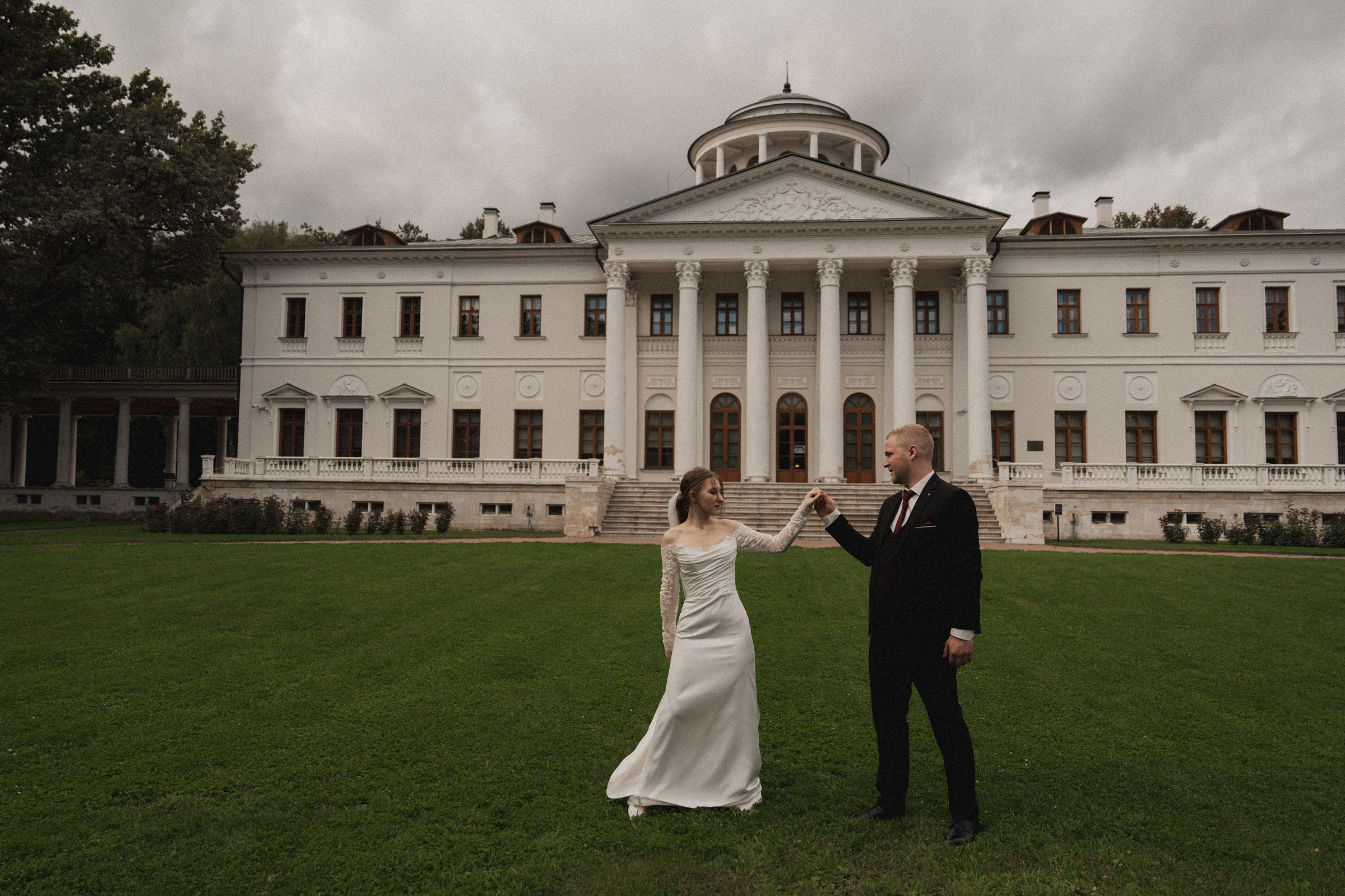 К ♡ Е — Под кроной вечности (Усадьба Остафьево). Свадебный и портретный фотограф в Москве, Светлана Янковая