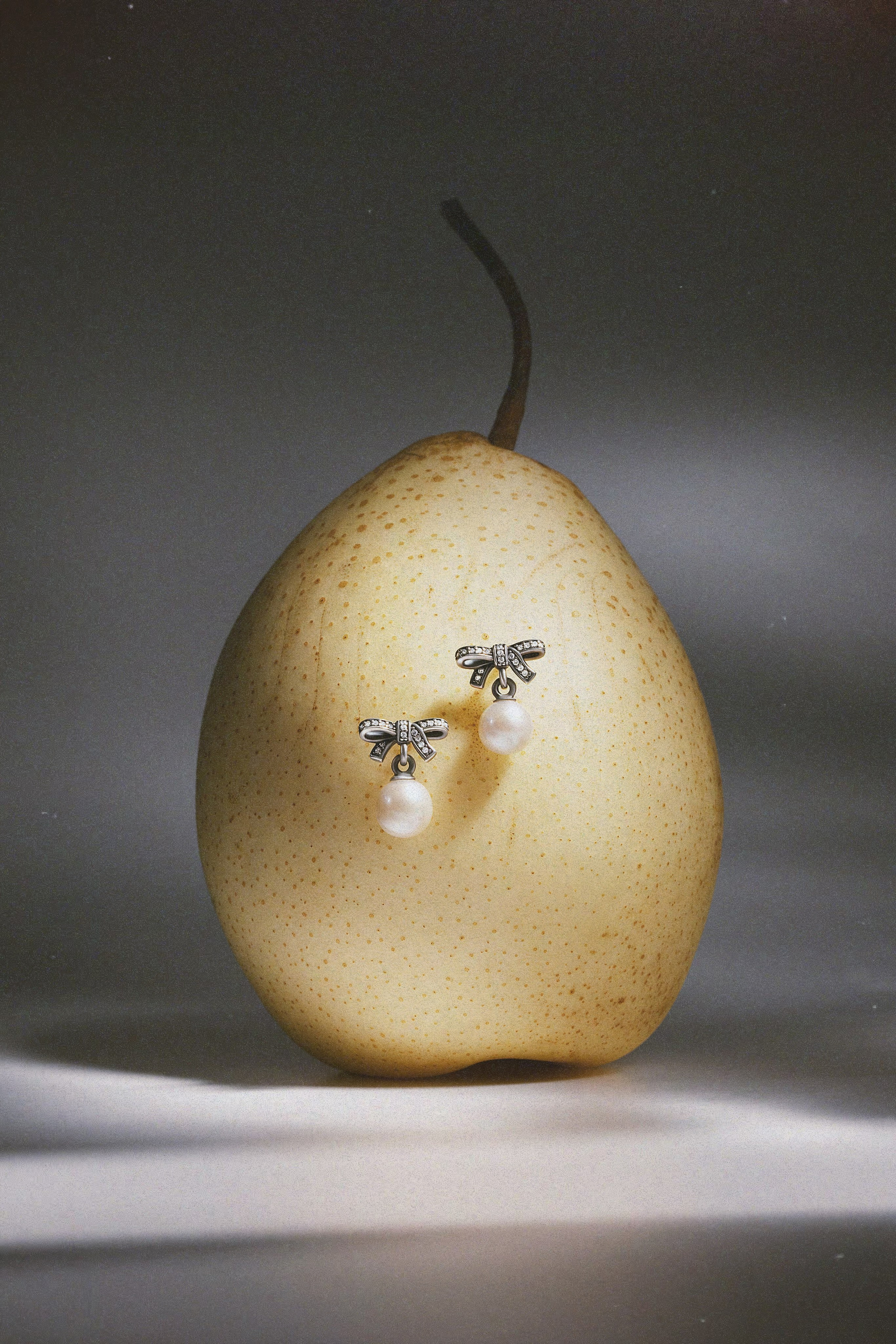 Съёмка ювелирных изделий. Предметный и ювелирный фотограф в Санкт-Петербурге