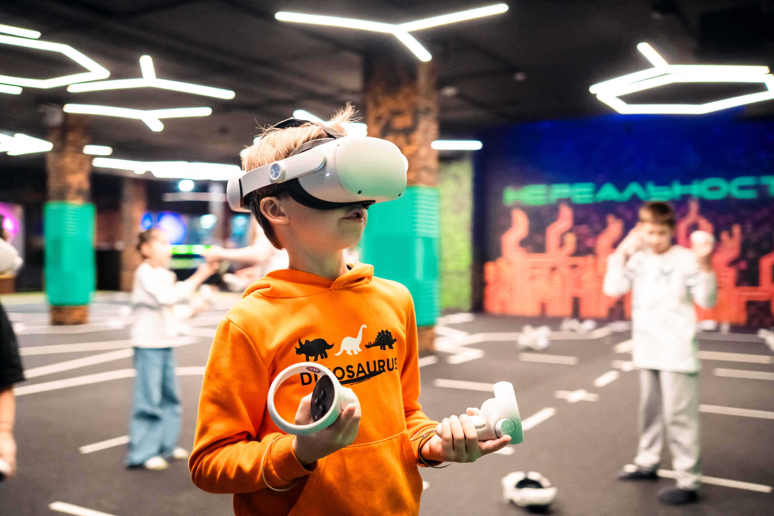 VR (November-December 2024). Felixtones