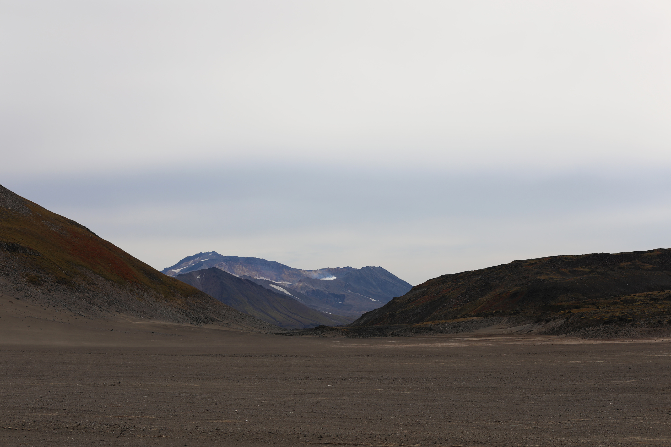 Камчатка. Вулкан Горелый. Пещера у Горелого Вулкана. Репортажный и портретный фотограф Русакова Жанна