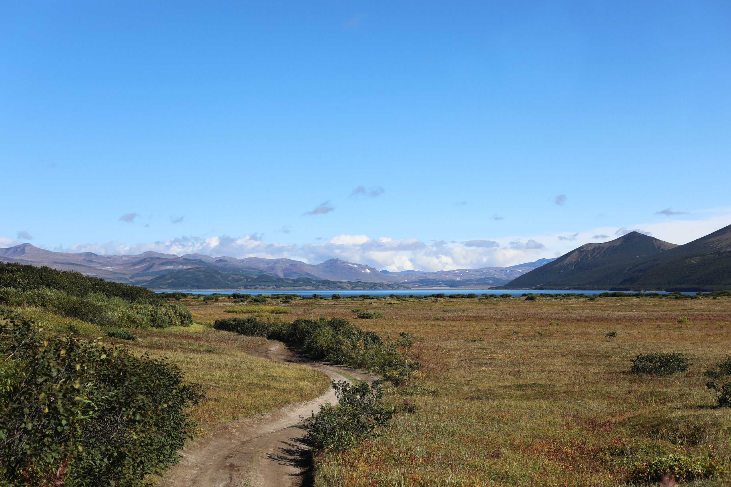 Камчатка. Маар Чаша. Озеро Толмачева. Репортажный и портретный фотограф Русакова Жанна