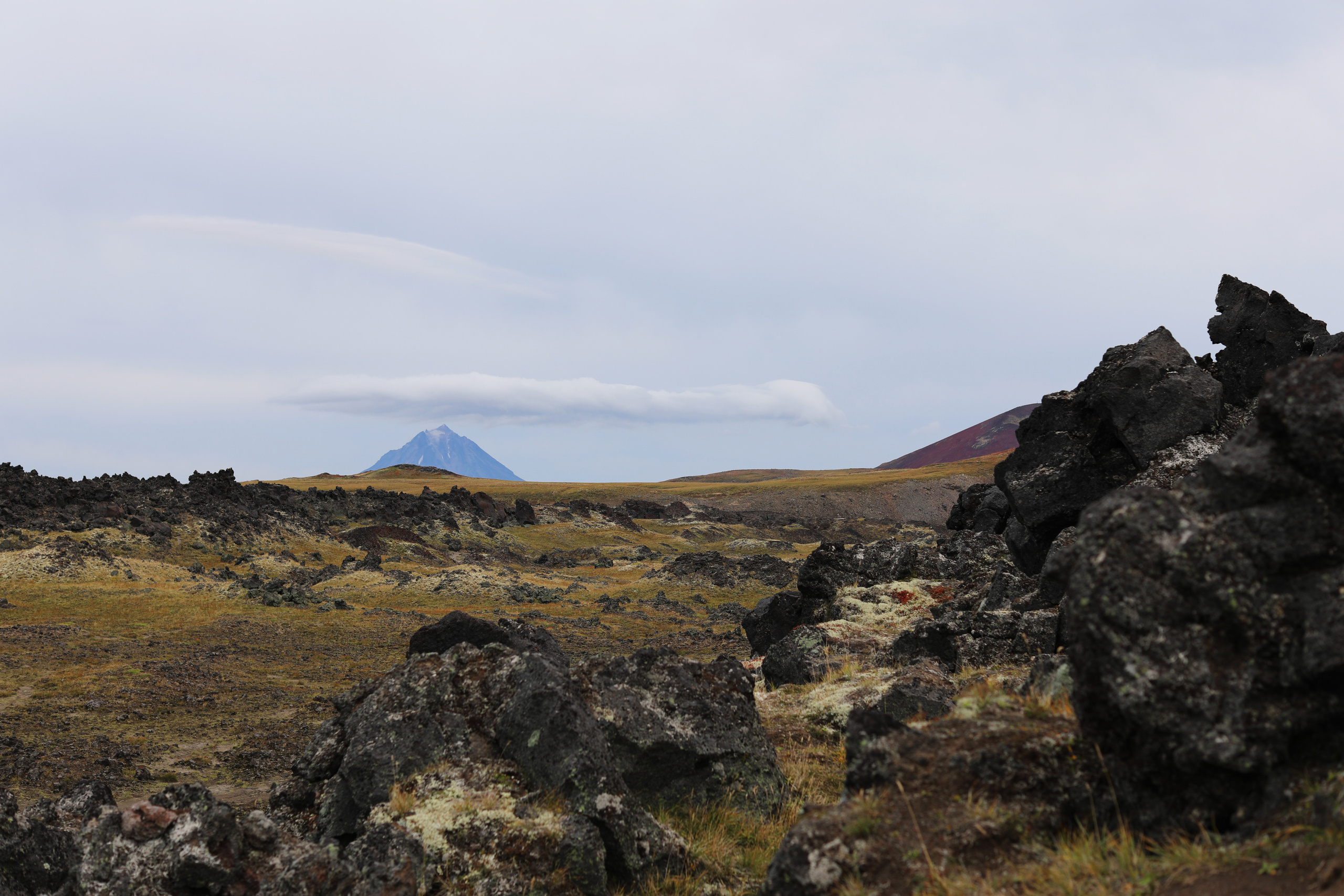 Камчатка. Вулкан Горелый. Пещера у Горелого Вулкана. Репортажный и портретный фотограф Русакова Жанна
