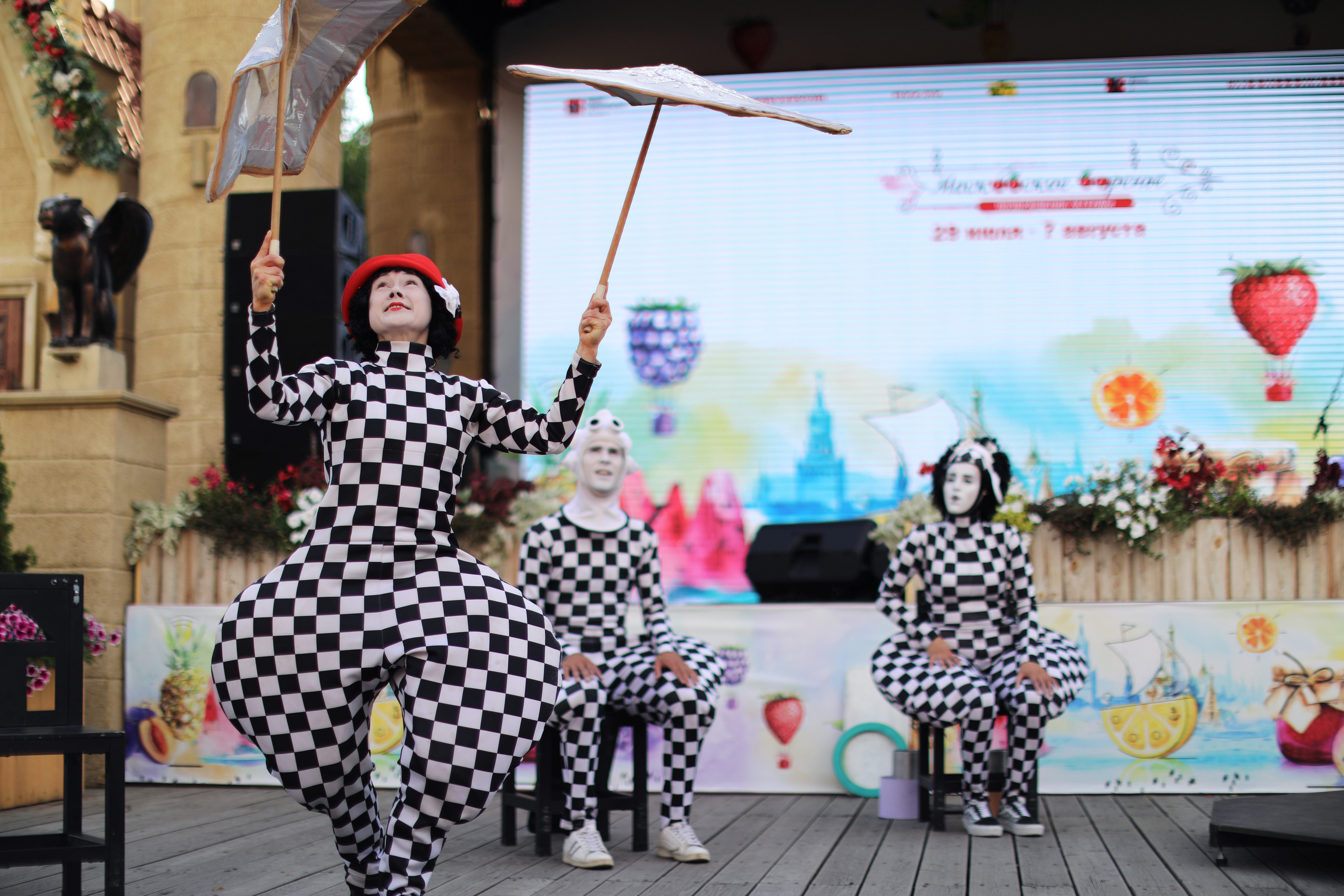 Уличный Театр B.S. Theatre /06.08.2022. Репортажный и портретный фотограф Русакова Жанна