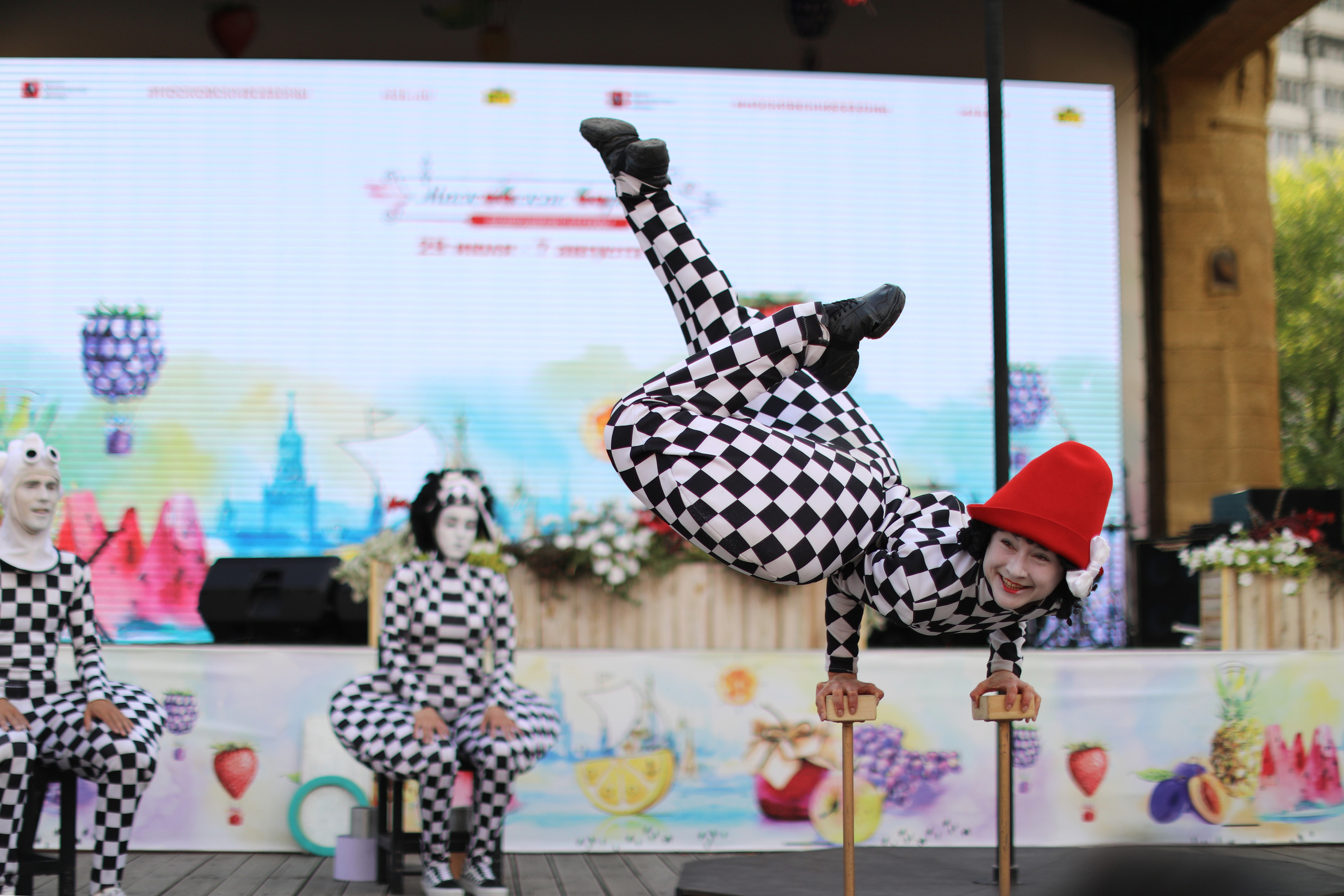 Уличный Театр B.S. Theatre /06.08.2022. Репортажный и портретный фотограф Русакова Жанна