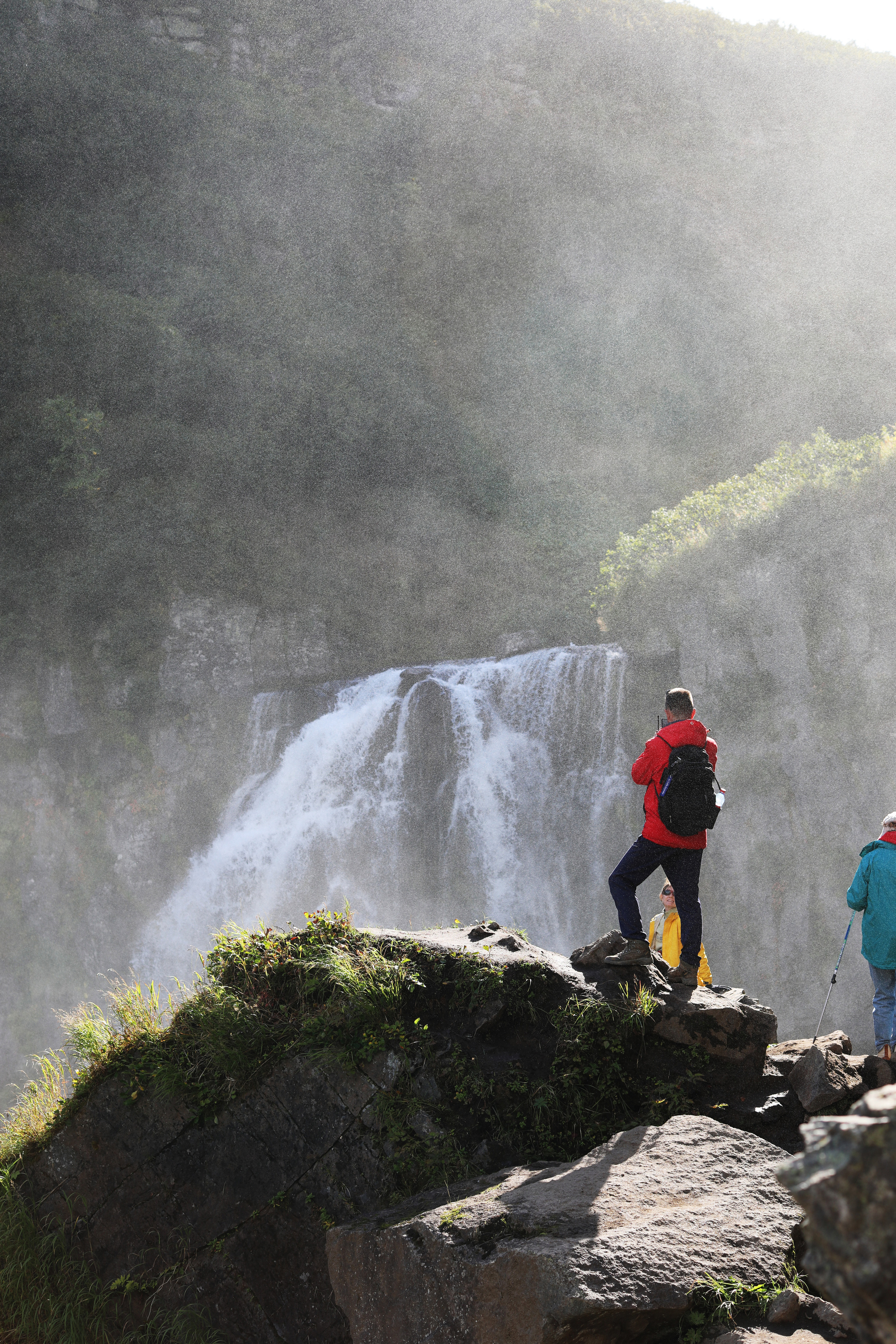 Камчатка. Водопад на ручье Спокойном. Репортажный и портретный фотограф Русакова Жанна