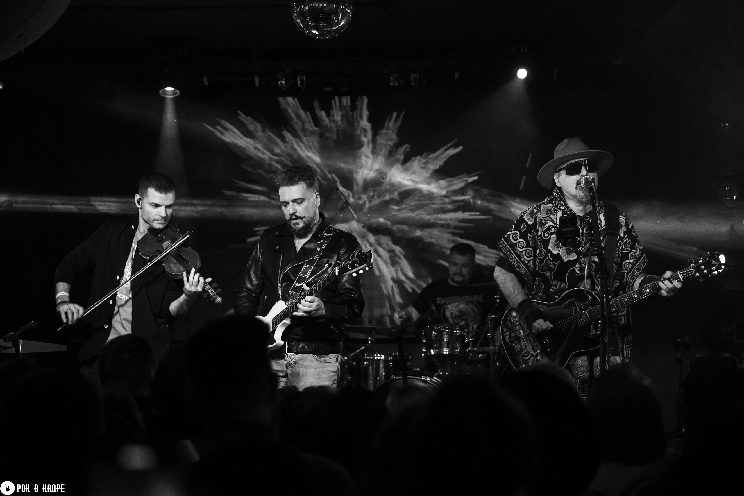 Крематорий /06.05.2023/ Мумий Тролль music bar. Репортажный и портретный фотограф Русакова Жанна