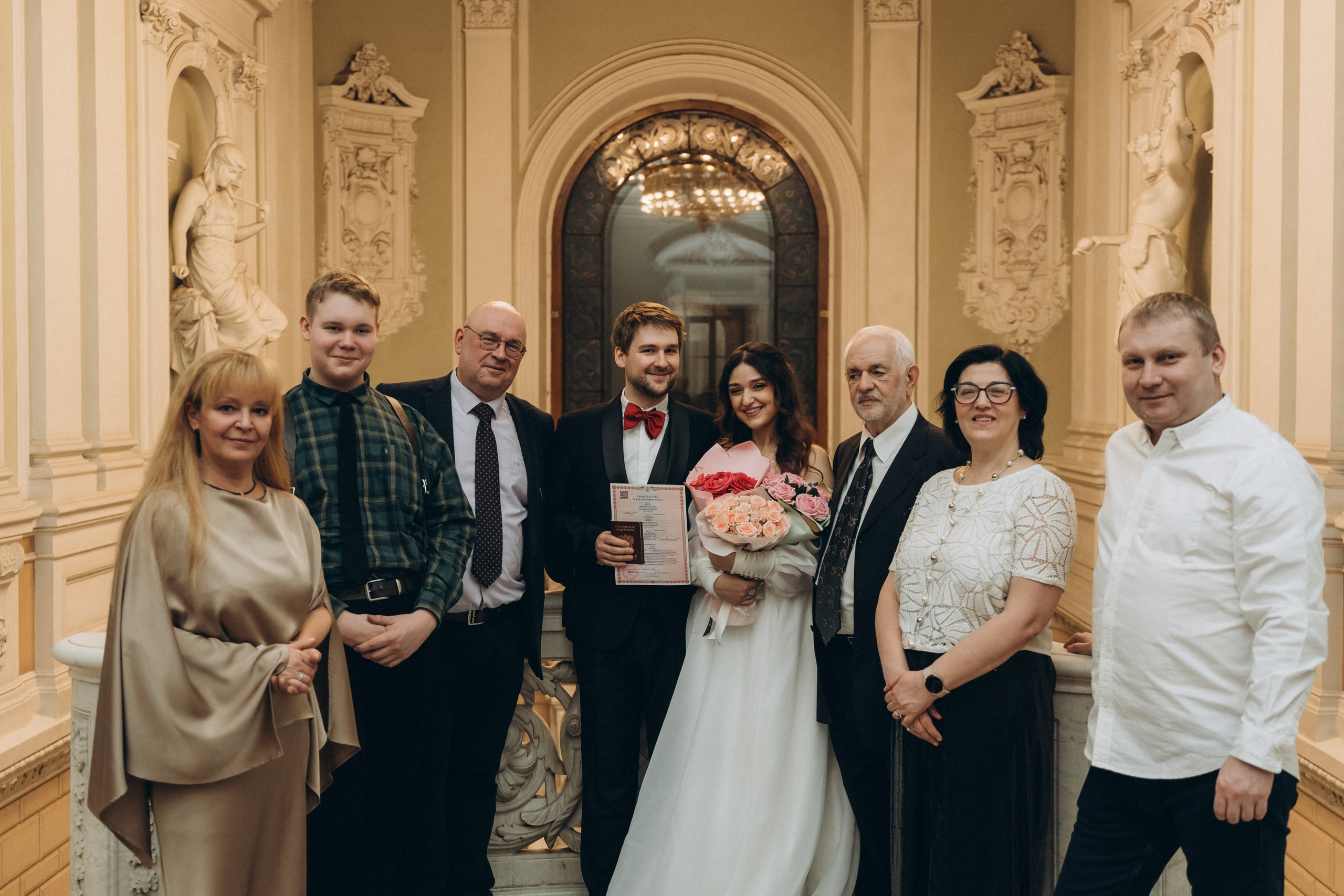 Любовь в 1-м Дворце Бракосочетания. Фотограф в Санкт-Петербурге — Лучина Екатерина