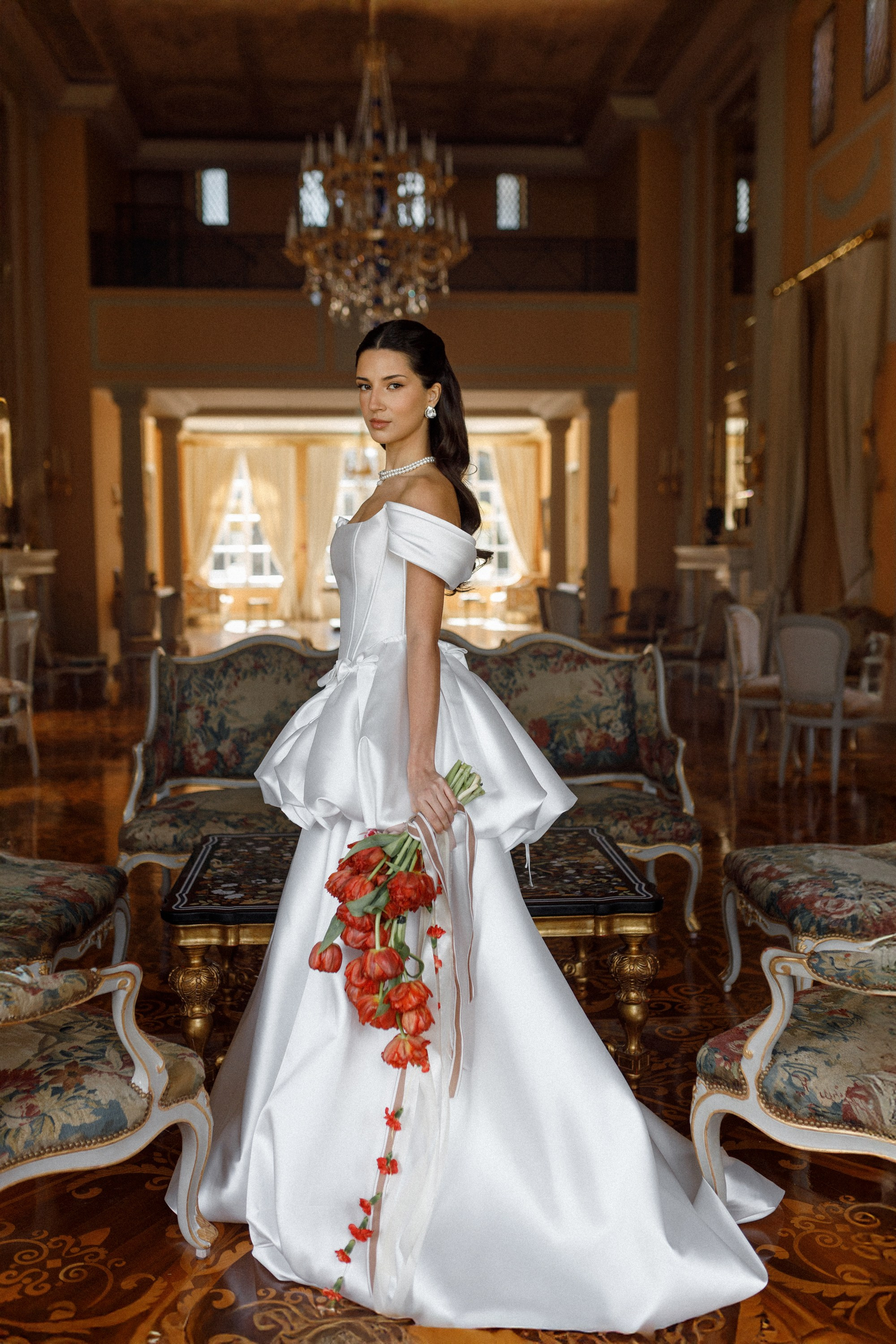 Петр и Лейла