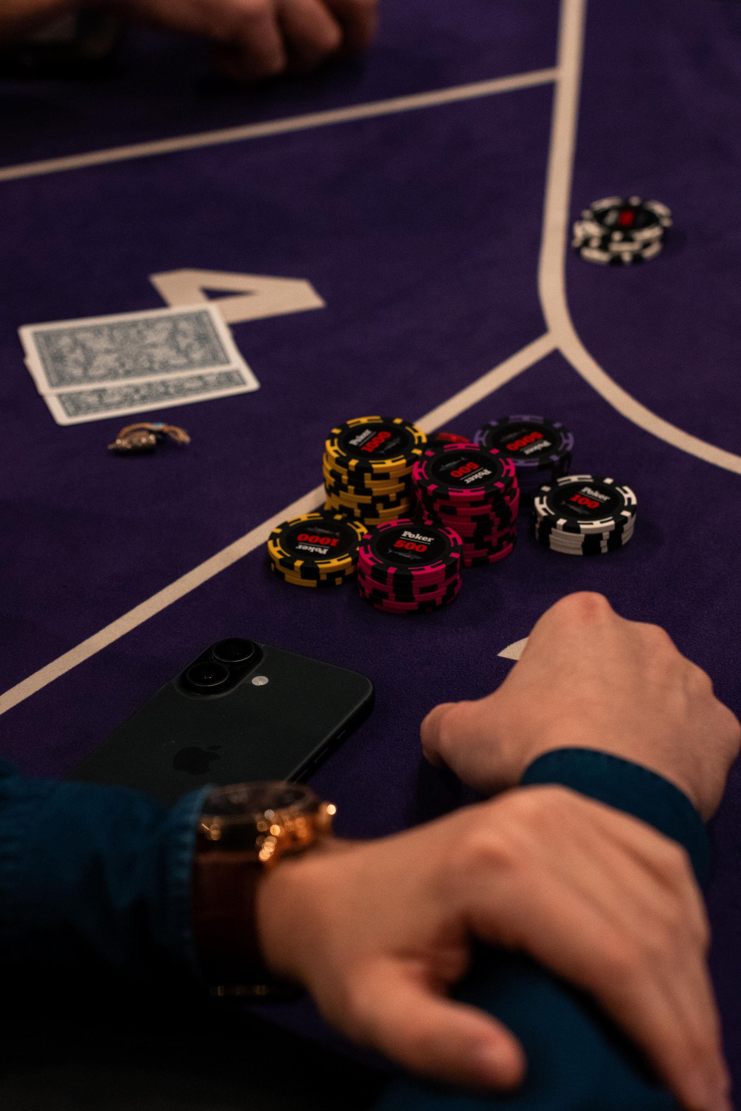 Joker Poker Club 01.03.2026. Коммерческий и художественный фотограф и видеограф в Москве Арсений Тургенев