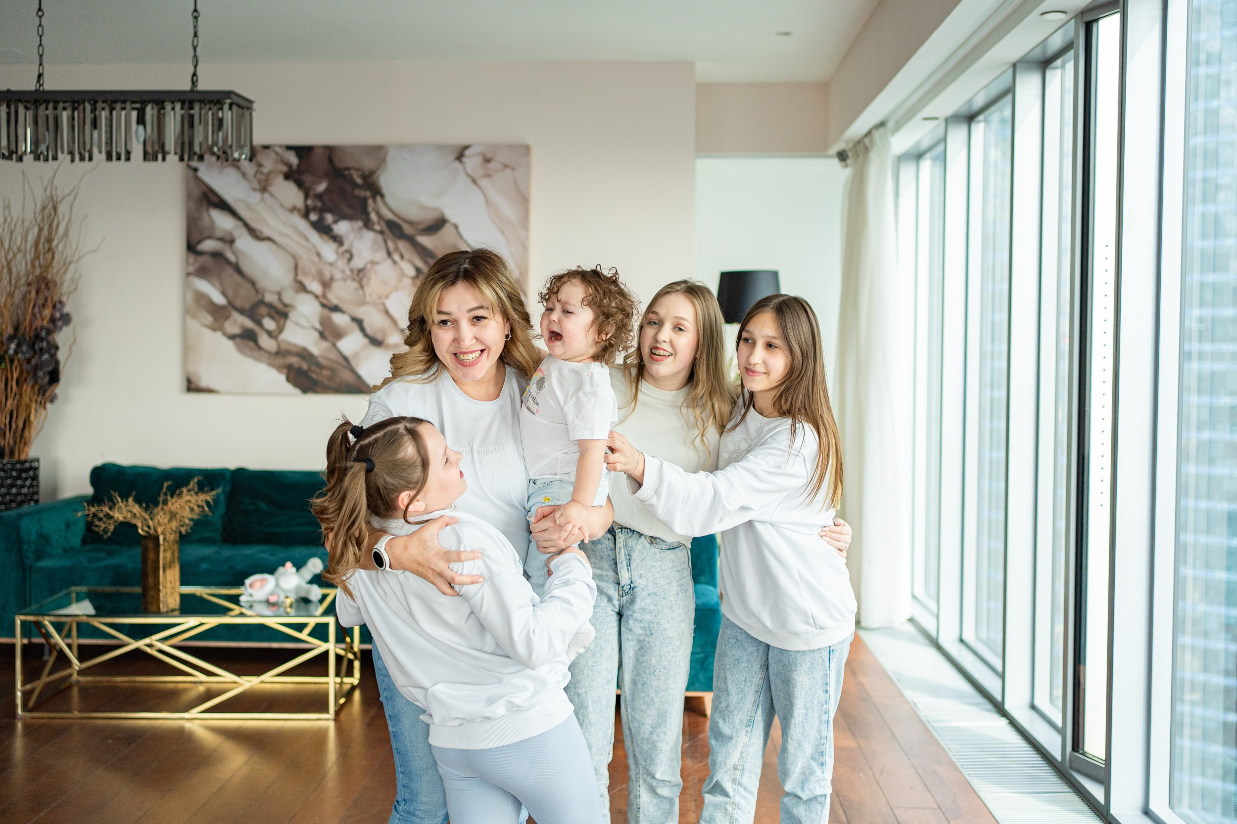 Четыре доченьки. Главная