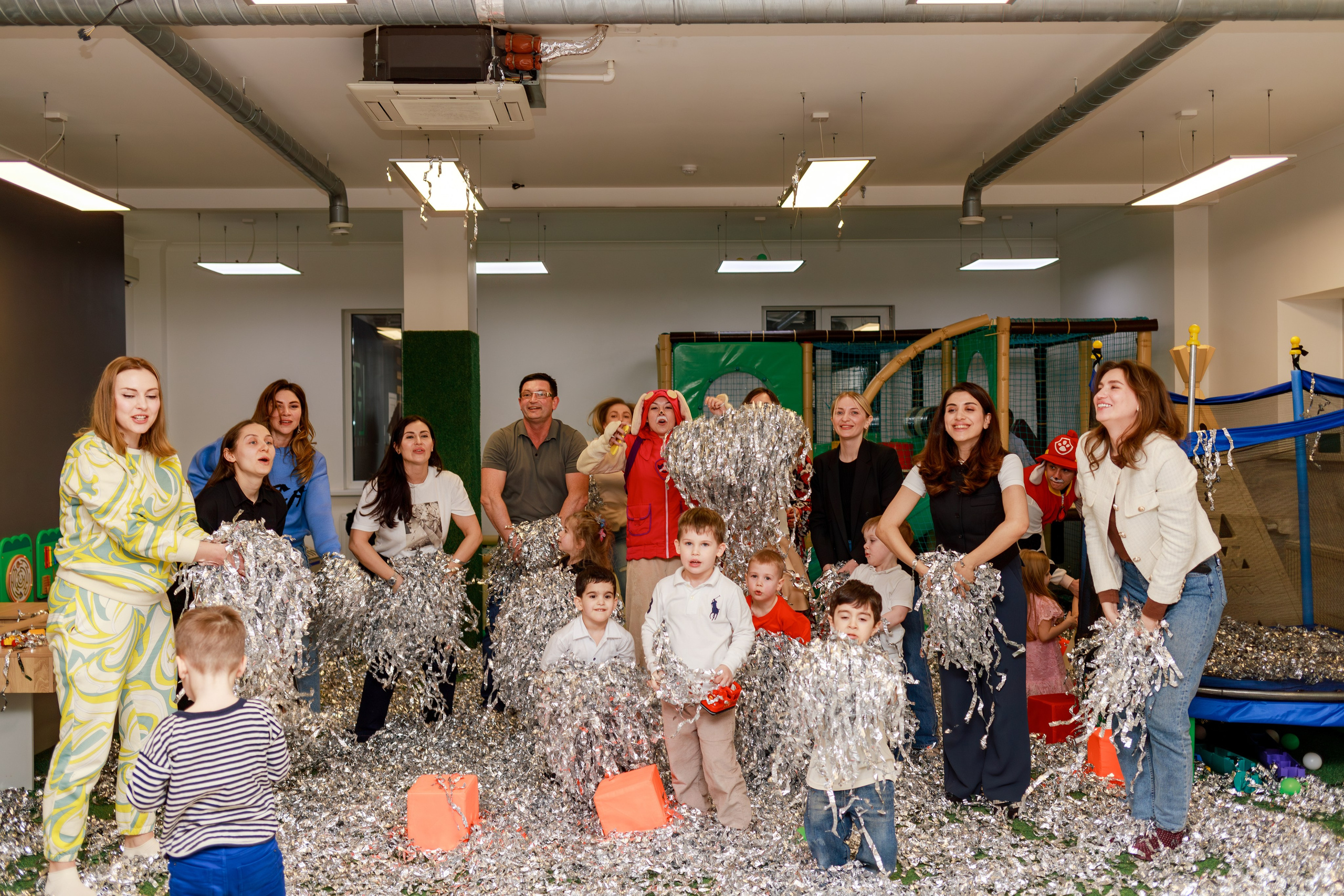 День рождения Ильи в Лифт лофт. Семейный и детский фотограф в Краснодаре Ирина Лаврецкая