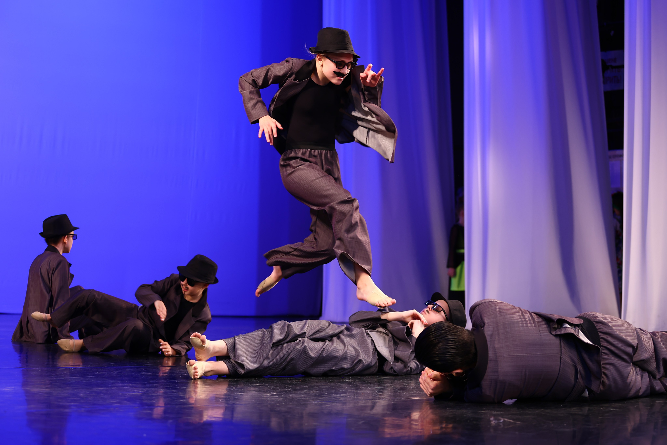 Сцена. Фотограф Антон Клейнос, Владивосток