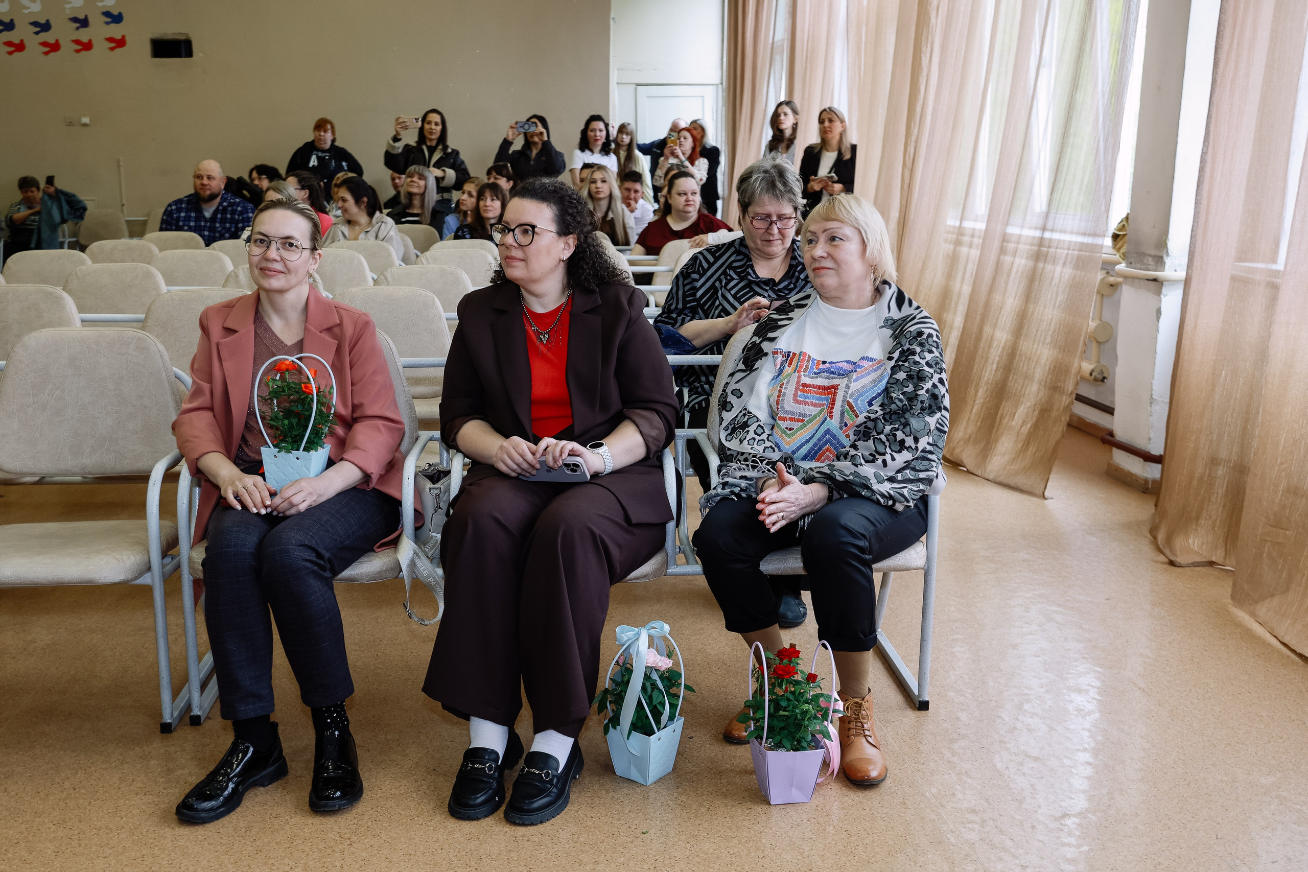 Последний звонок 4б школа 26. Фотограф Юлия Мальцева