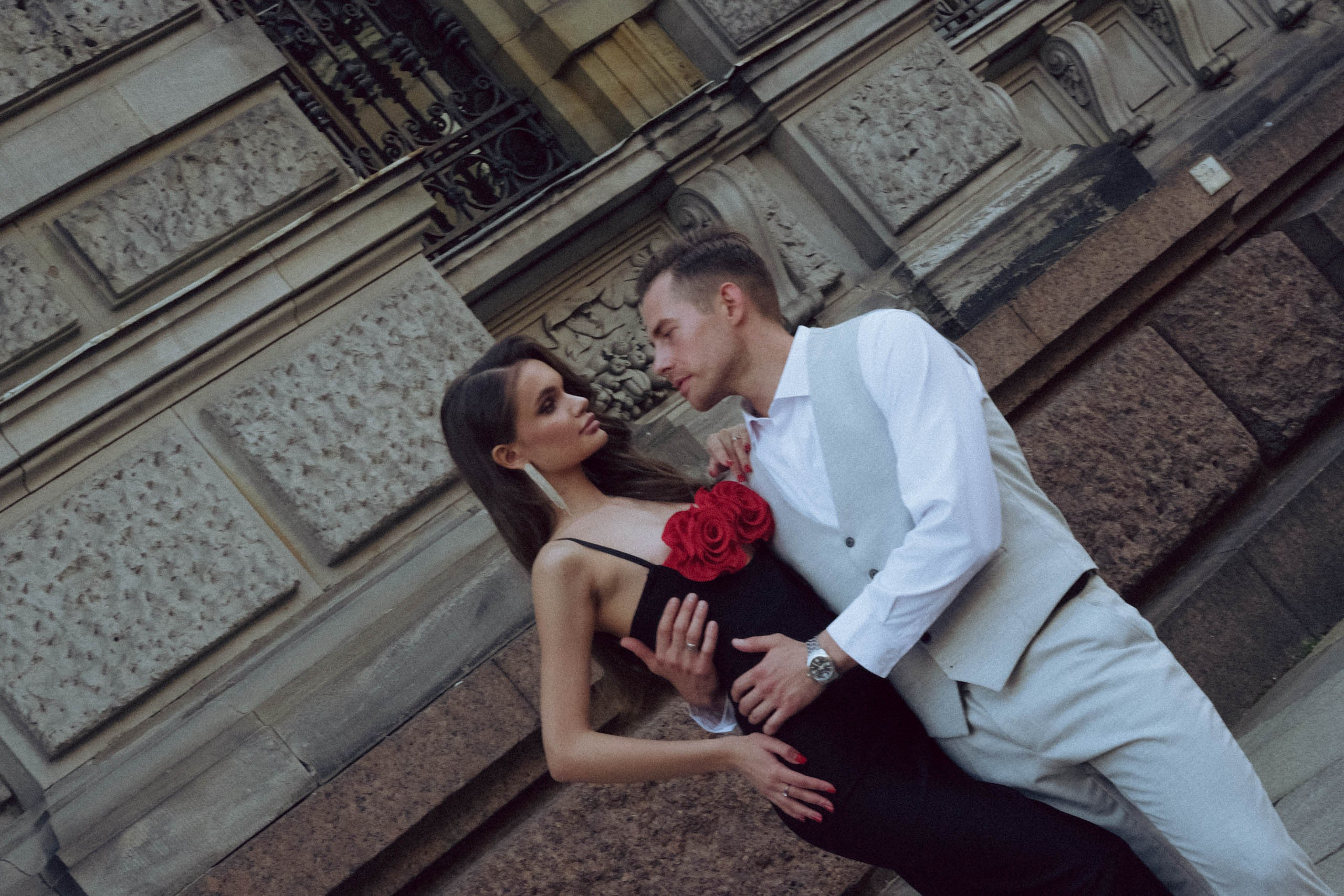 СВАДЕБНАЯ ПРОГУЛКА ВОЗЛЕ АКАДЕМИИ ШТИГЛИЦА. Профессиональный фотограф, Санкт-Петербург — Виктория Богомолова