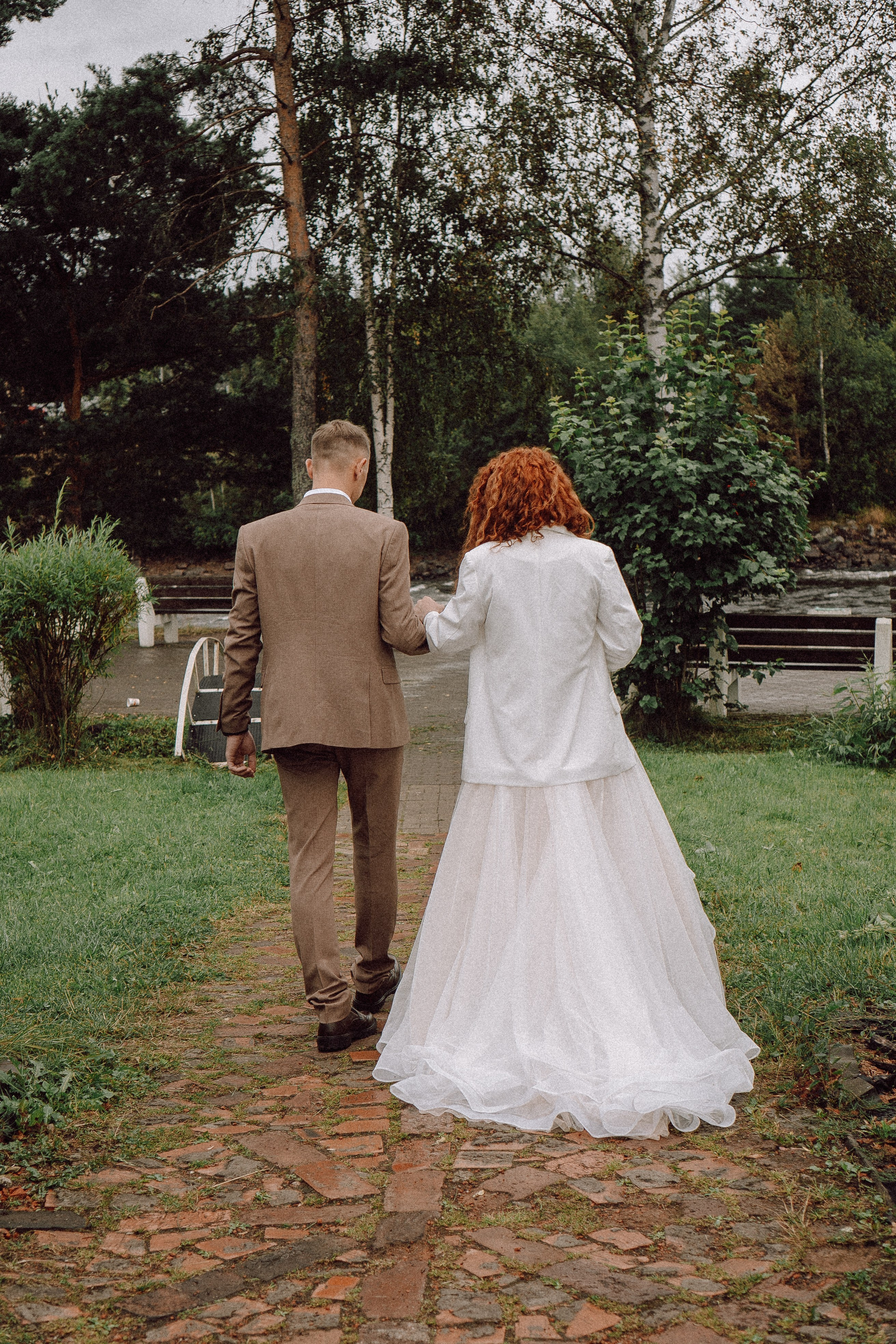 СВАДЕБНАЯ ФОТОСЕССИИЯ ПАРЫ В ГОРОДЕ ПРИОЗЕРСК В СОСНОВОМ ЛЕСУ И С ПИКАПОМ. Профессиональный фотограф, Санкт-Петербург — Виктория Богомолова