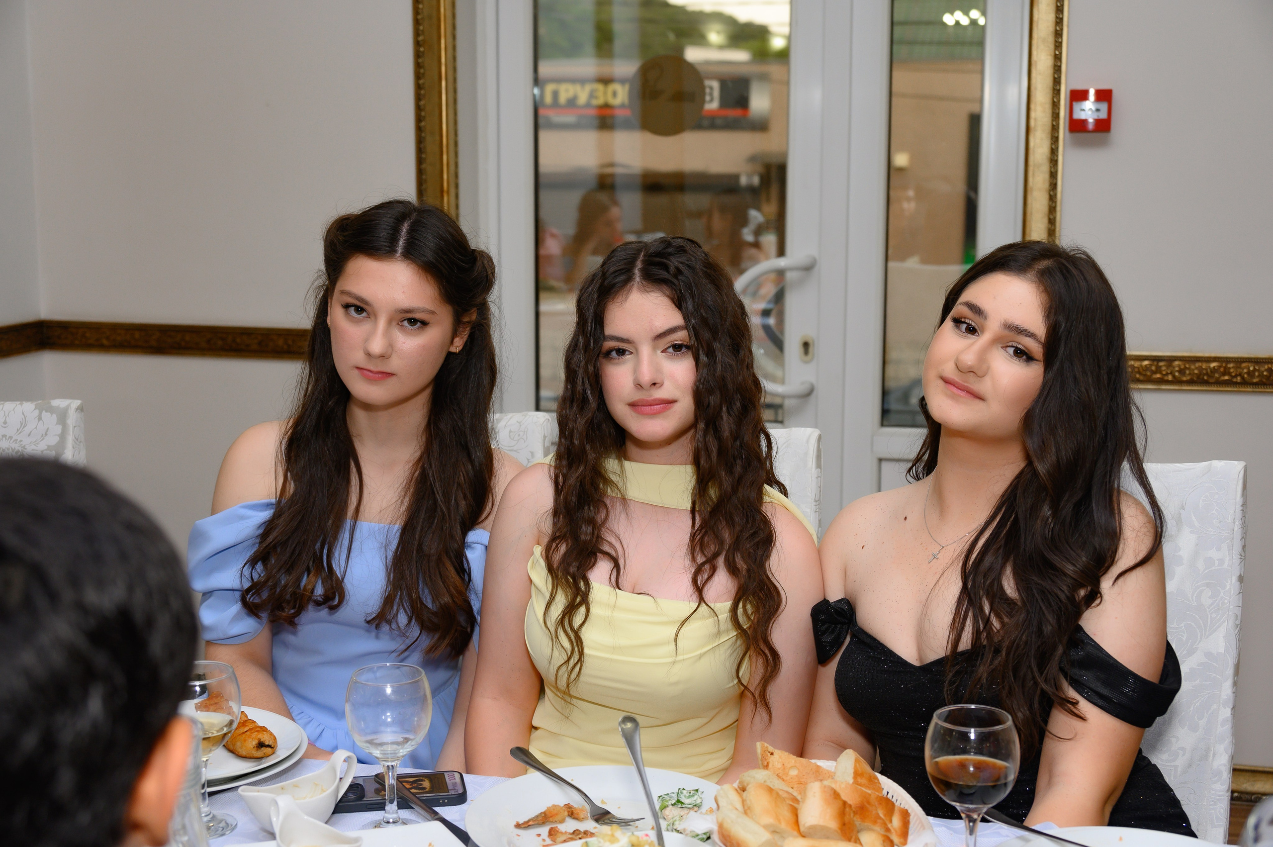 Выпускной 2025 9 кл. Семейный и детский фотограф в Новороссийске Лебедева Елена