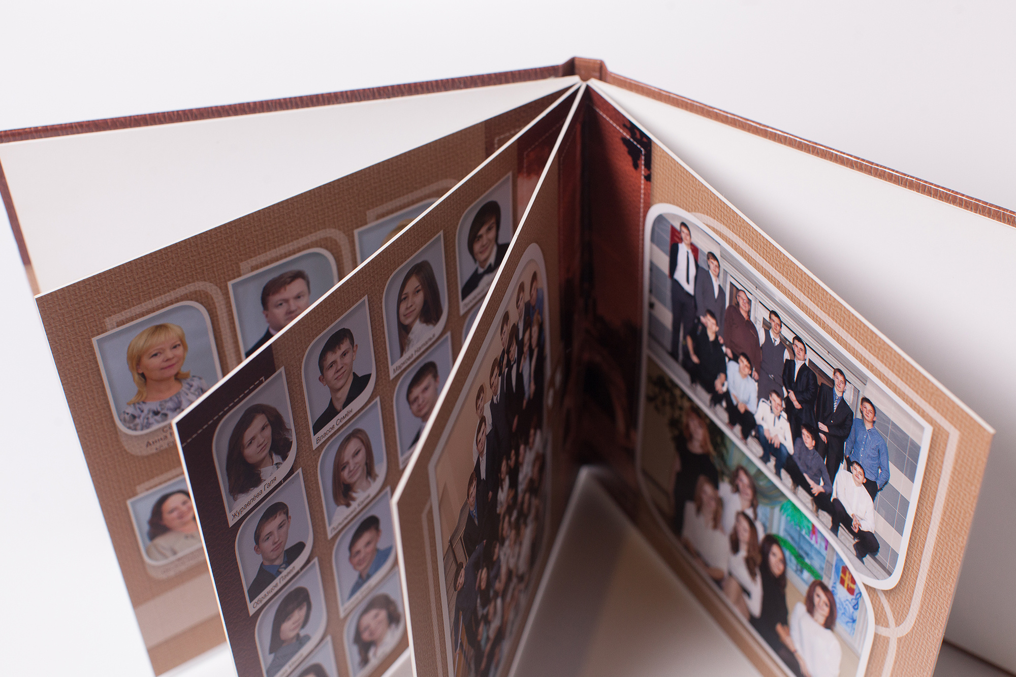 Традиционные выпускные альбомы для 9 и 11 классов в Вологде