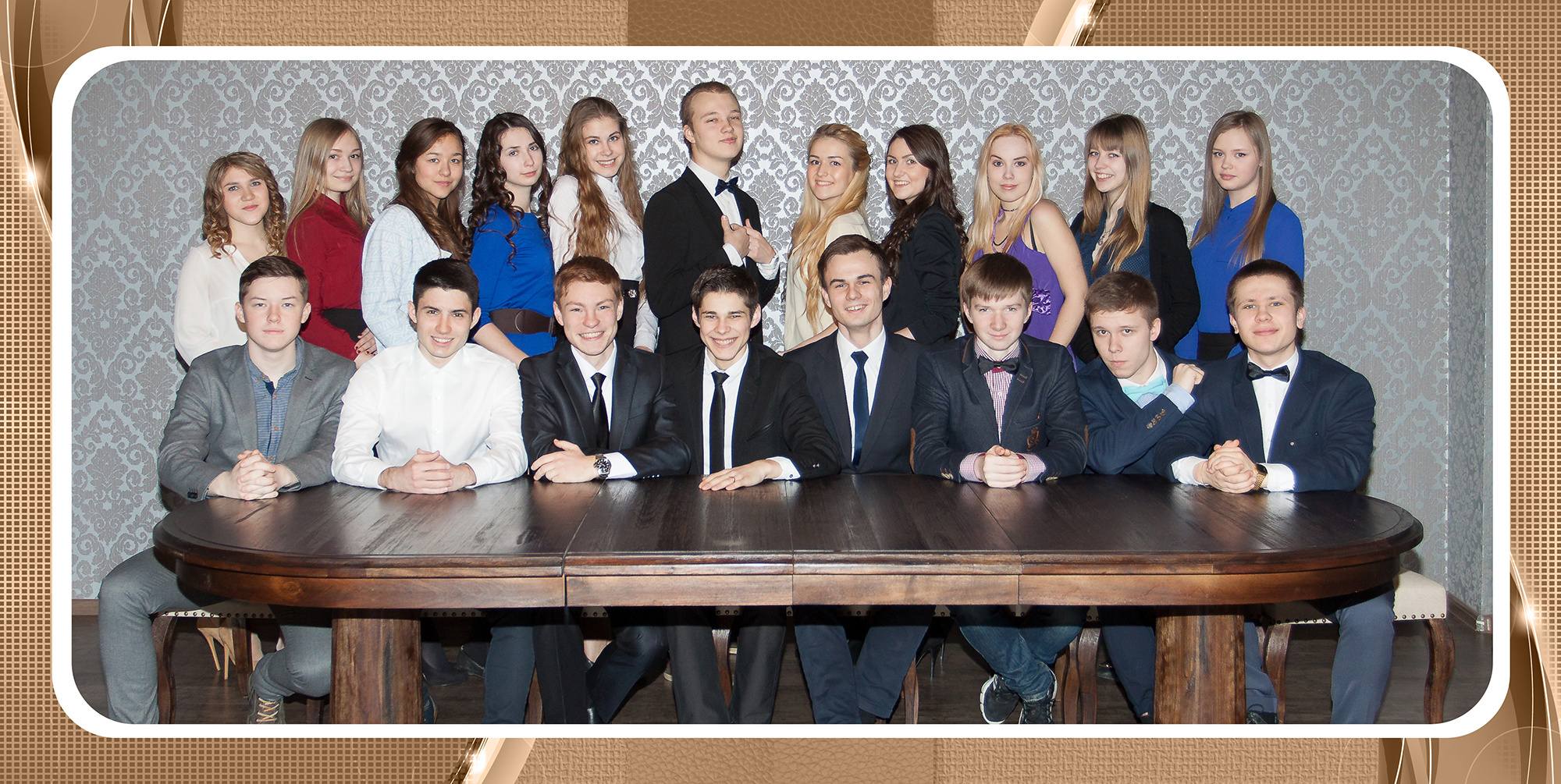 Традиционные выпускные альбомы для 9 и 11 классов в Вологде