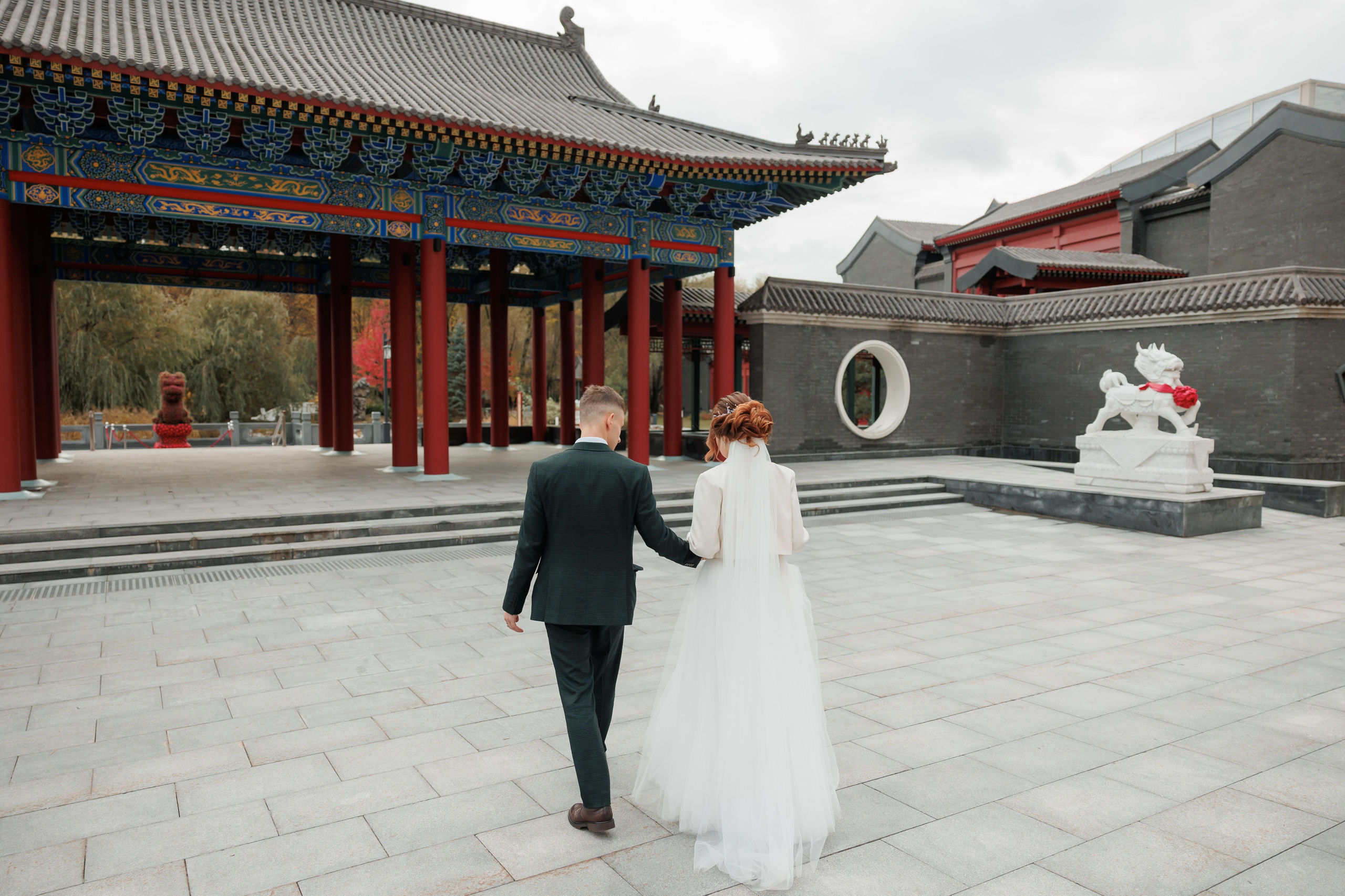 Константин и Дарья, ЗАГС ВДНХ, отель Soluxe, ресторан «Антик». Свадебный и репортажный фотограф (Москва, Королев и другие)