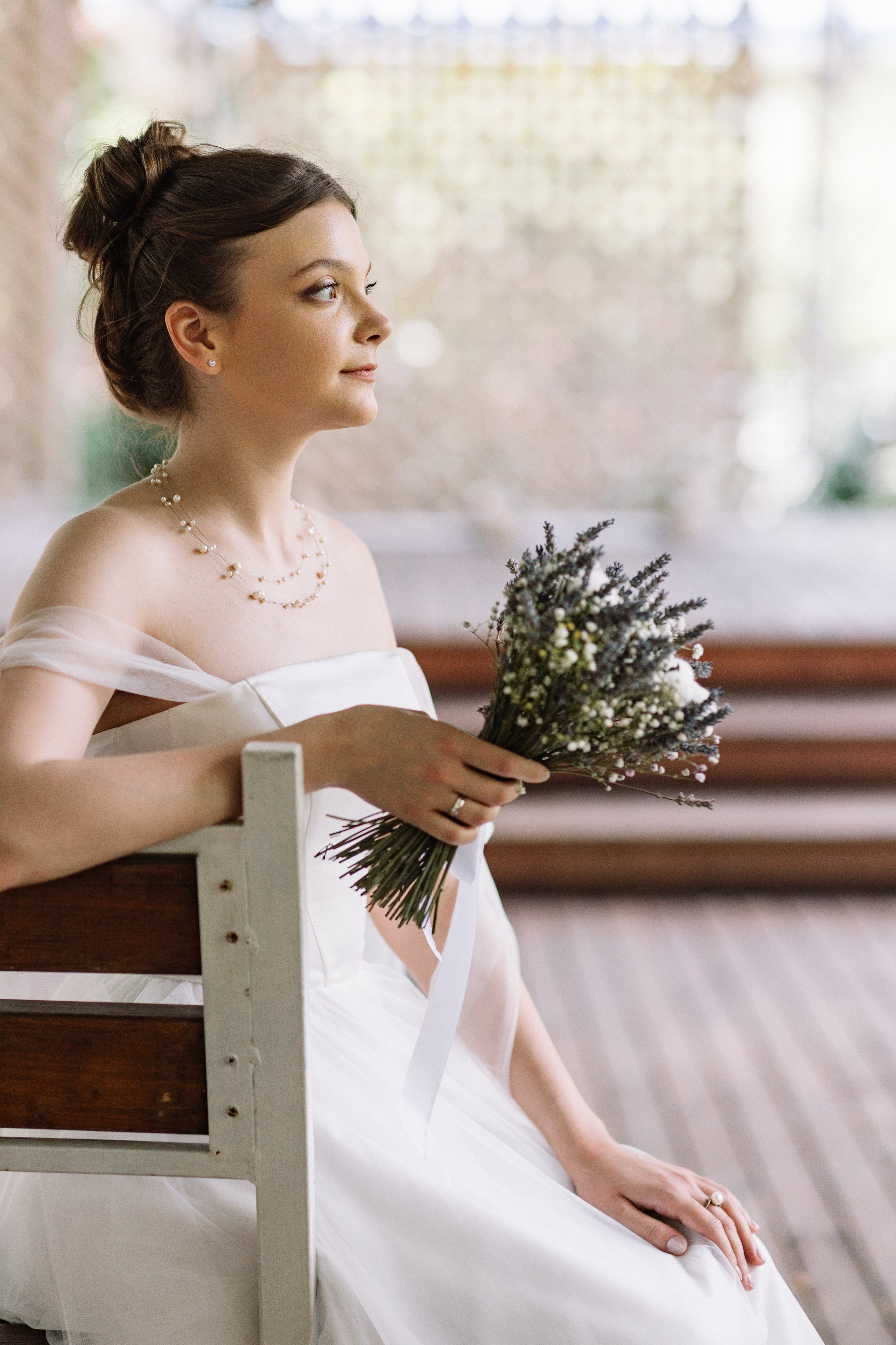 Загадочный взгляд невесты