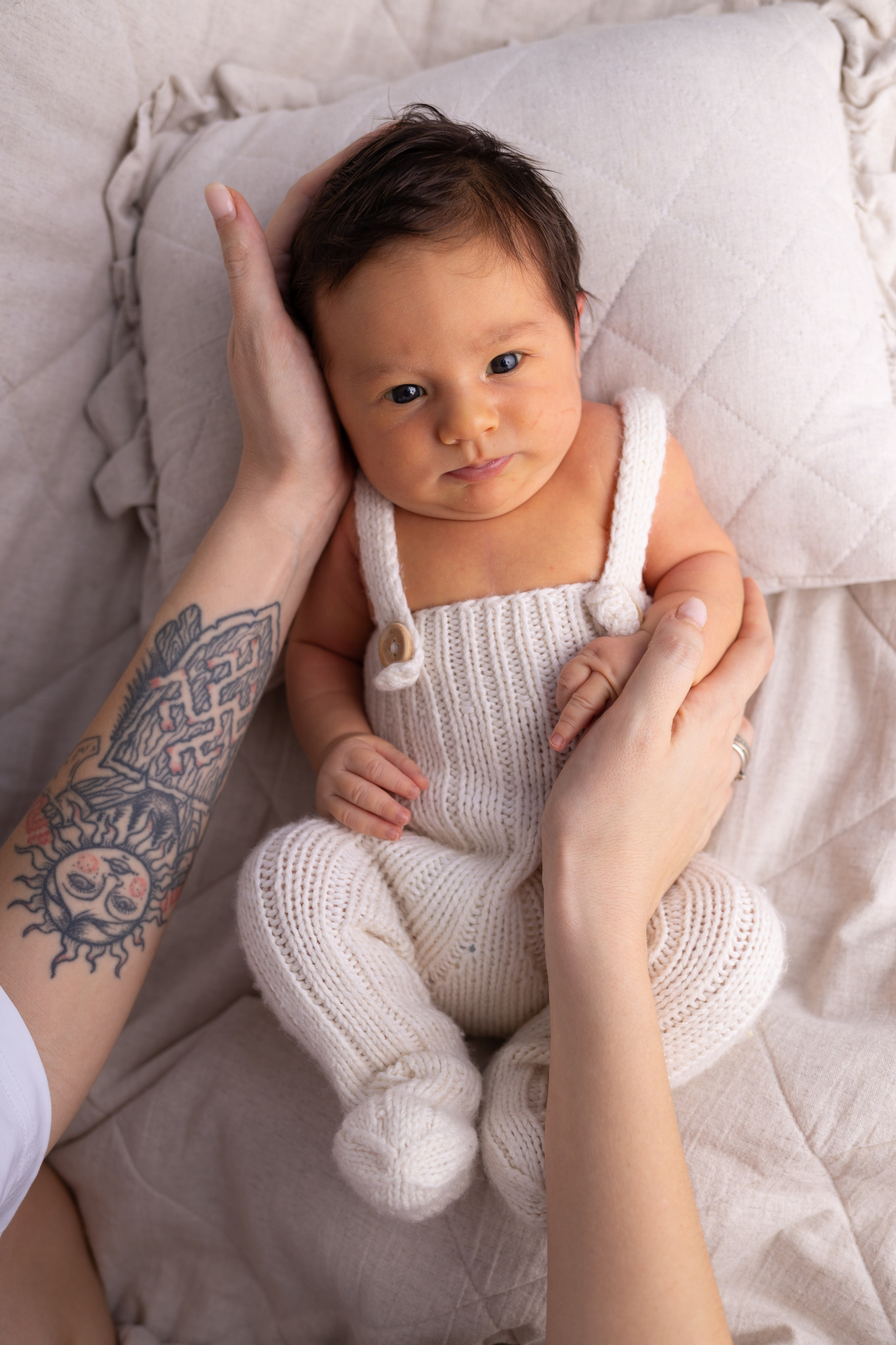 Newborn съемка в стиле Лайф. Фотограф новорожденных малышей в Омске и Омской области Эльвира Камаева