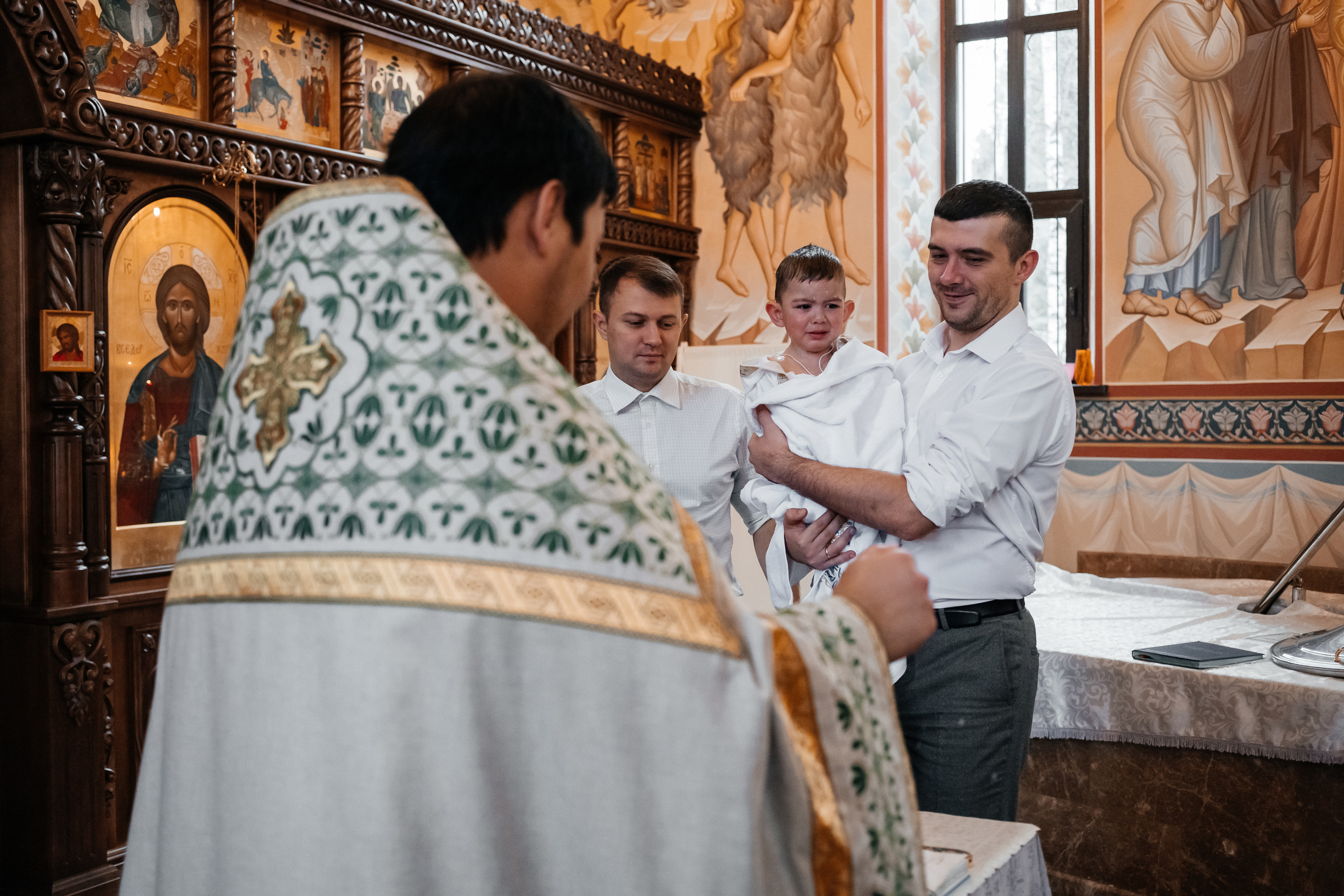 Крещение ребёнка в Сургуте. Семейный фотограф в Сургуте Инна Смолякова