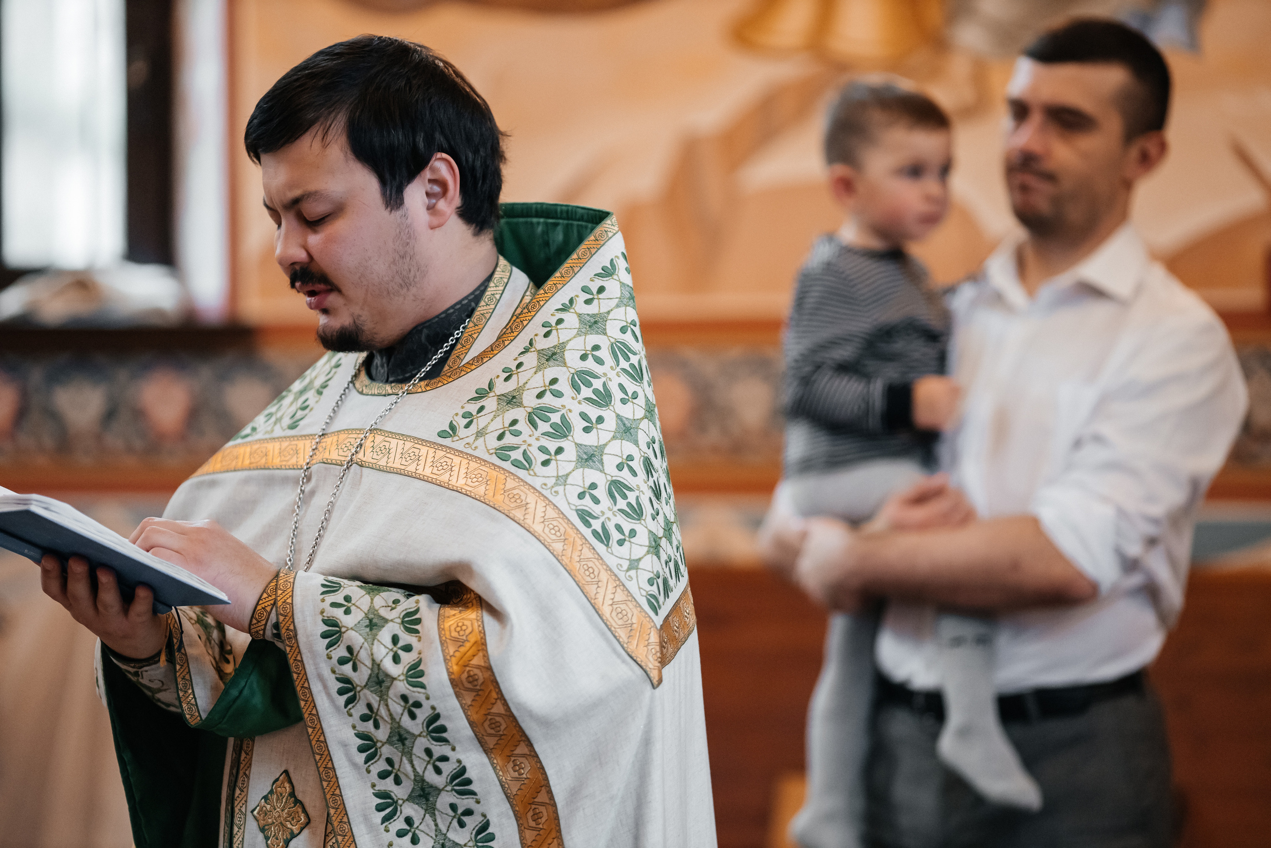 Крещение ребёнка в Сургуте. Семейный фотограф в Сургуте Инна Смолякова