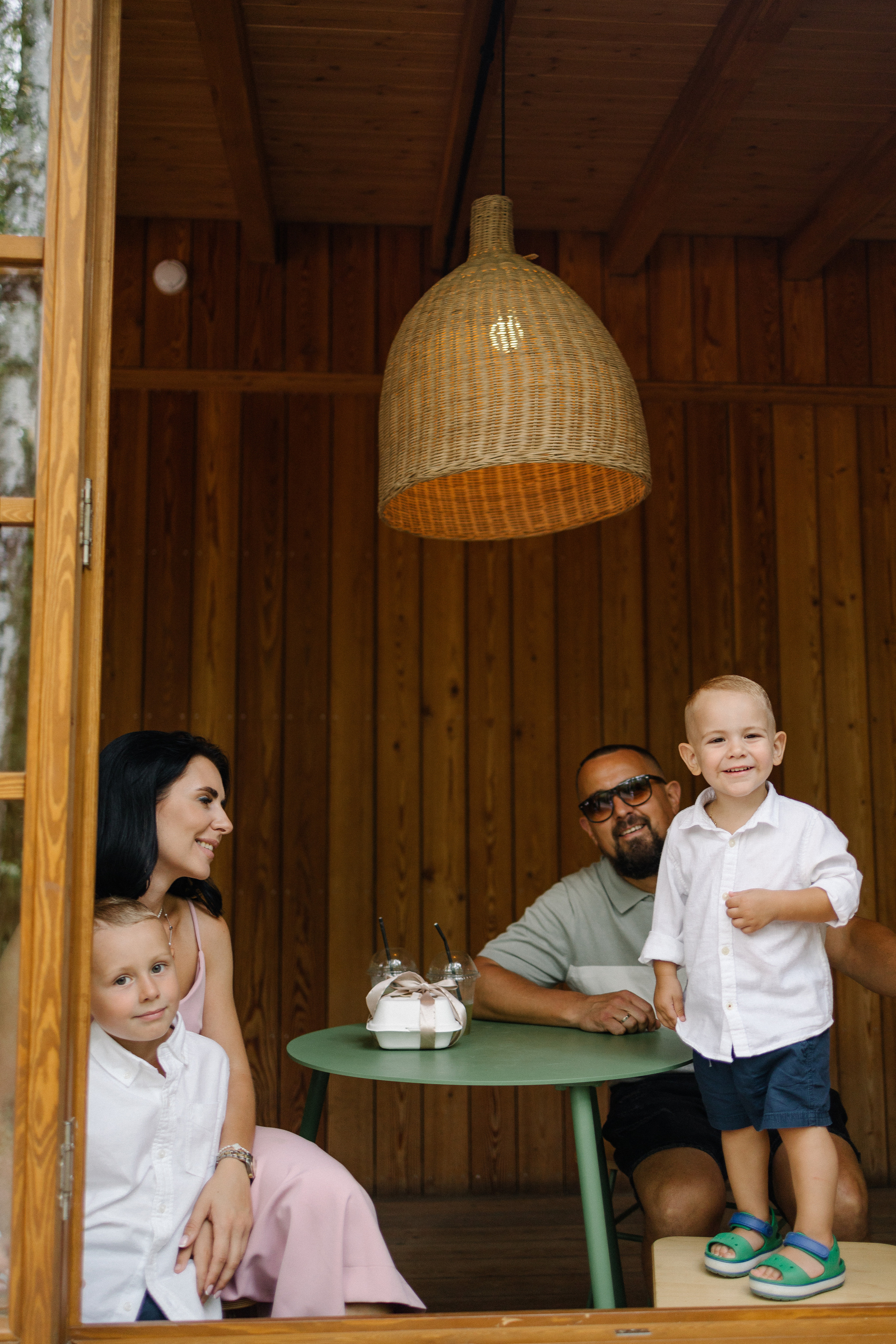 Эльвира с семьей. Прогулка. Семейный фотограф Мария Маркова Москва и Одинцово