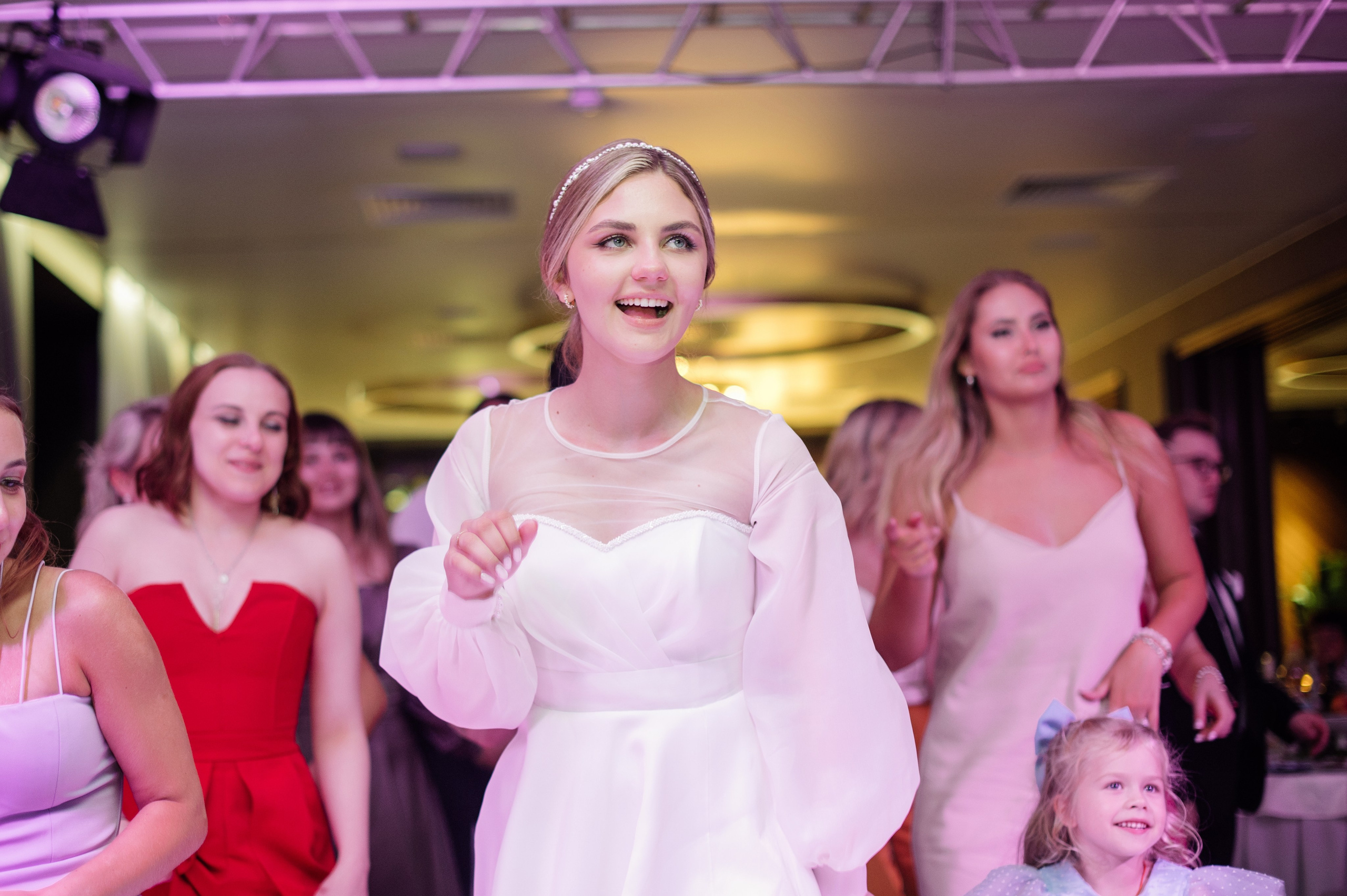 Свадебная фотосессия в Овстуге и Дятьково. Свадебный и репортажный фотограф видеограф Брянск/Москва