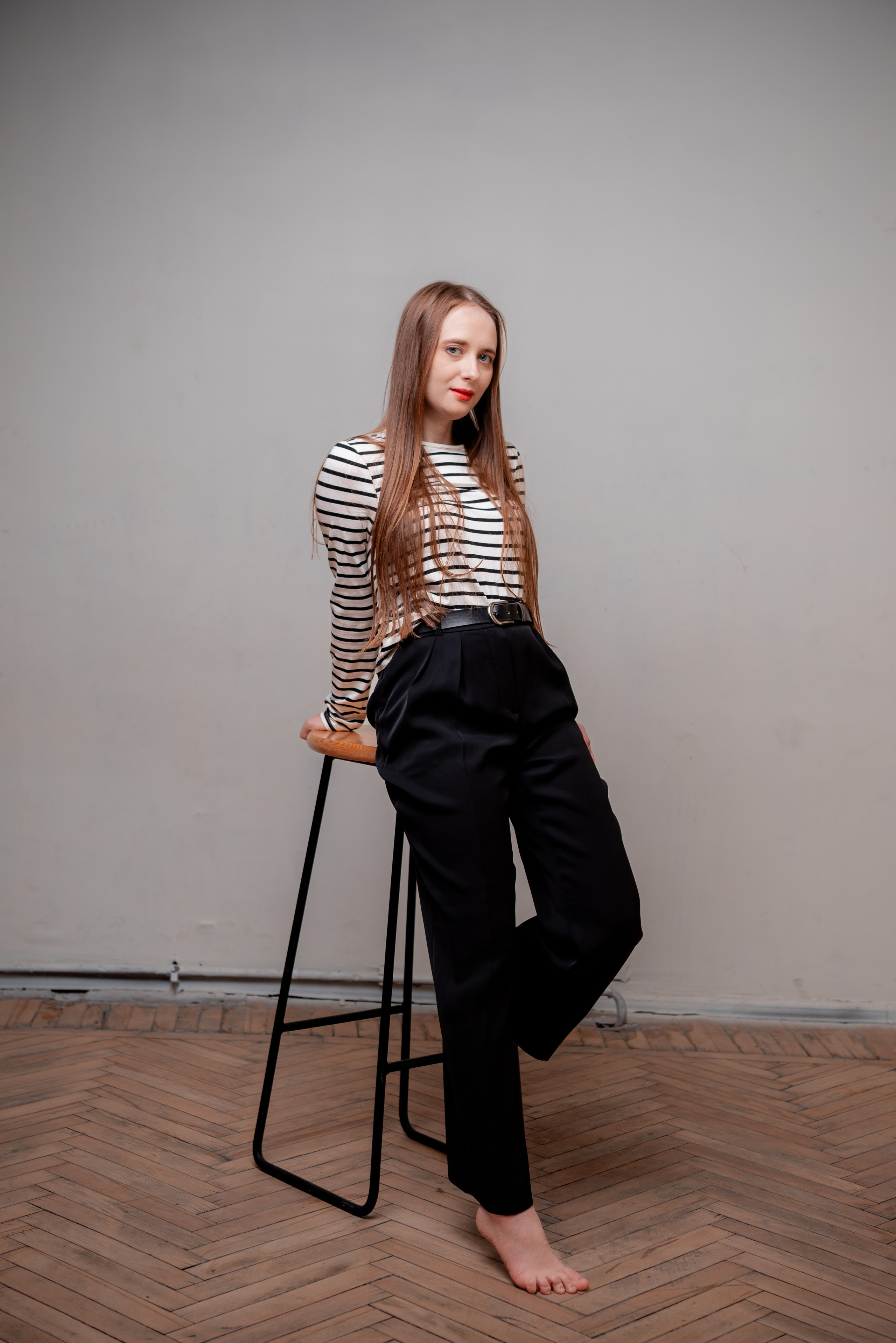 Студийная фотосессиия для девушки в Волгоградской студии Фабрика. Фотограф в Волгограде и Волжском Александр Горбань