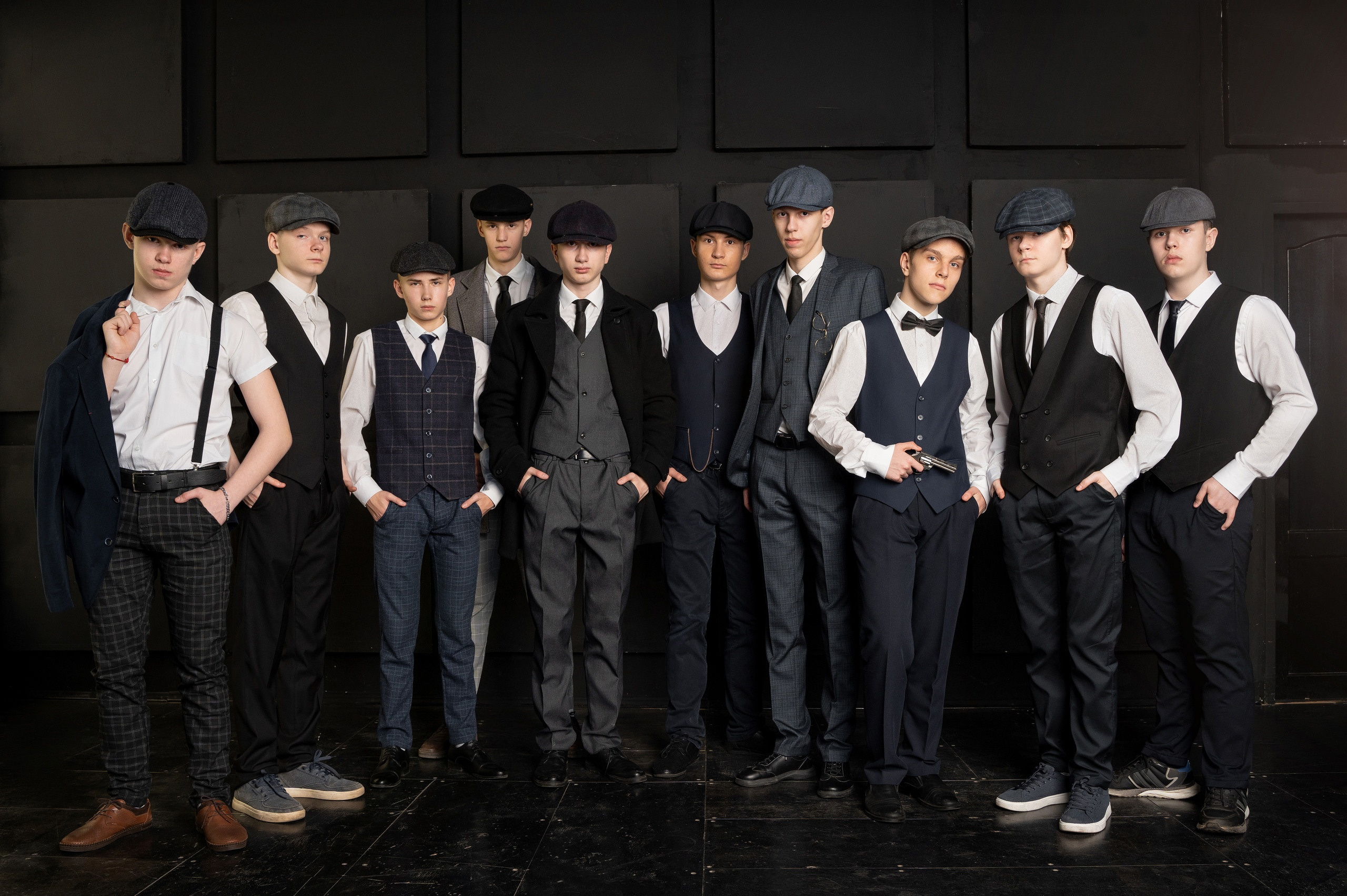 Групповой портрет в классе. Forteens Выпускные альбомы в Нижнем Новгороде