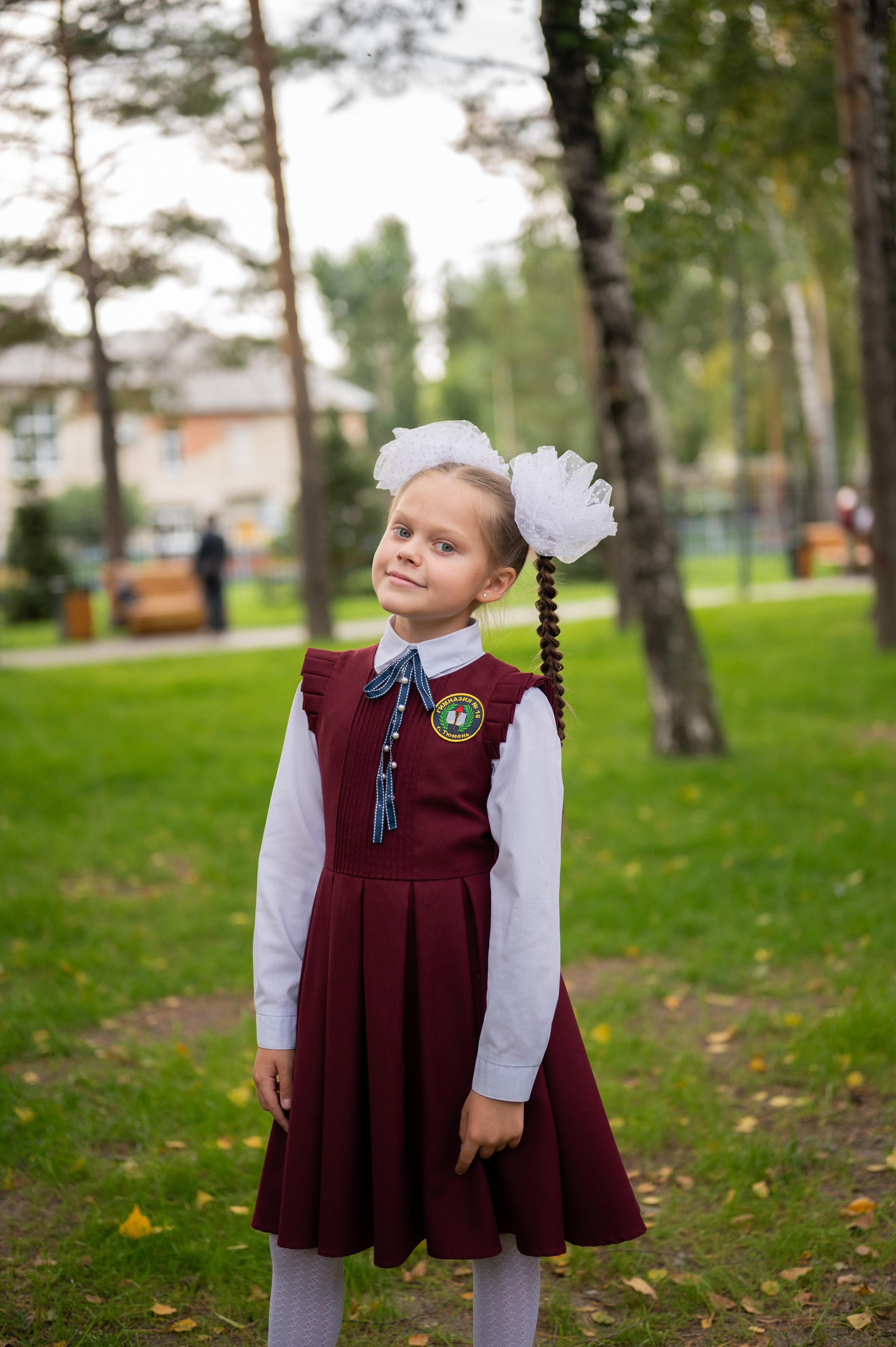 1 сентября 16 гимназия 2 класс (линейка + в классе+ на улице). Фотограф новорожденных, семейный детский в Тюмени Татьяна Морозова