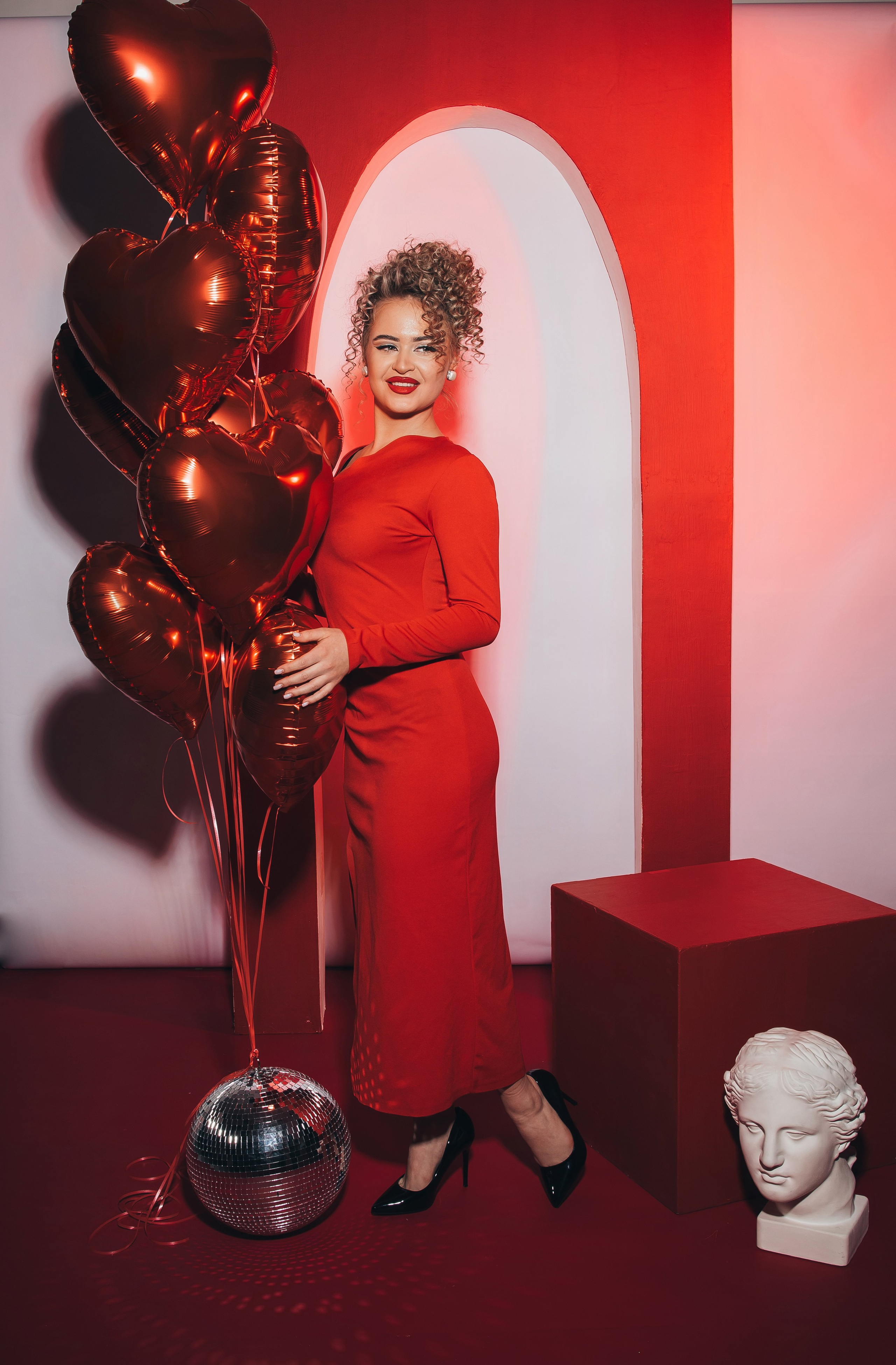 Фото день к 14 февраля.Эля