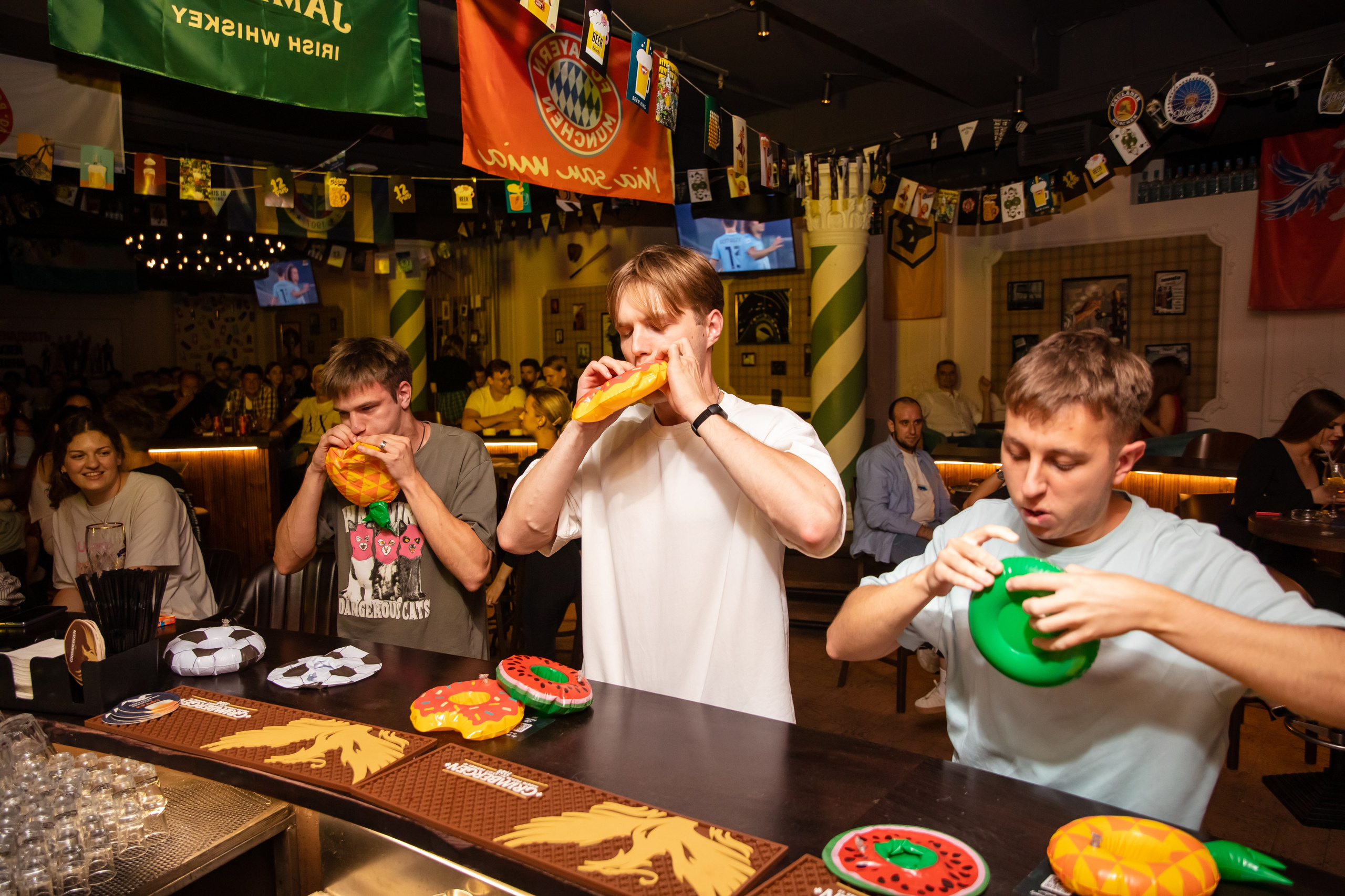 Паб 12. Репортажный фотограф Минск ❘ Костецкий Илья ❘ Беларусь