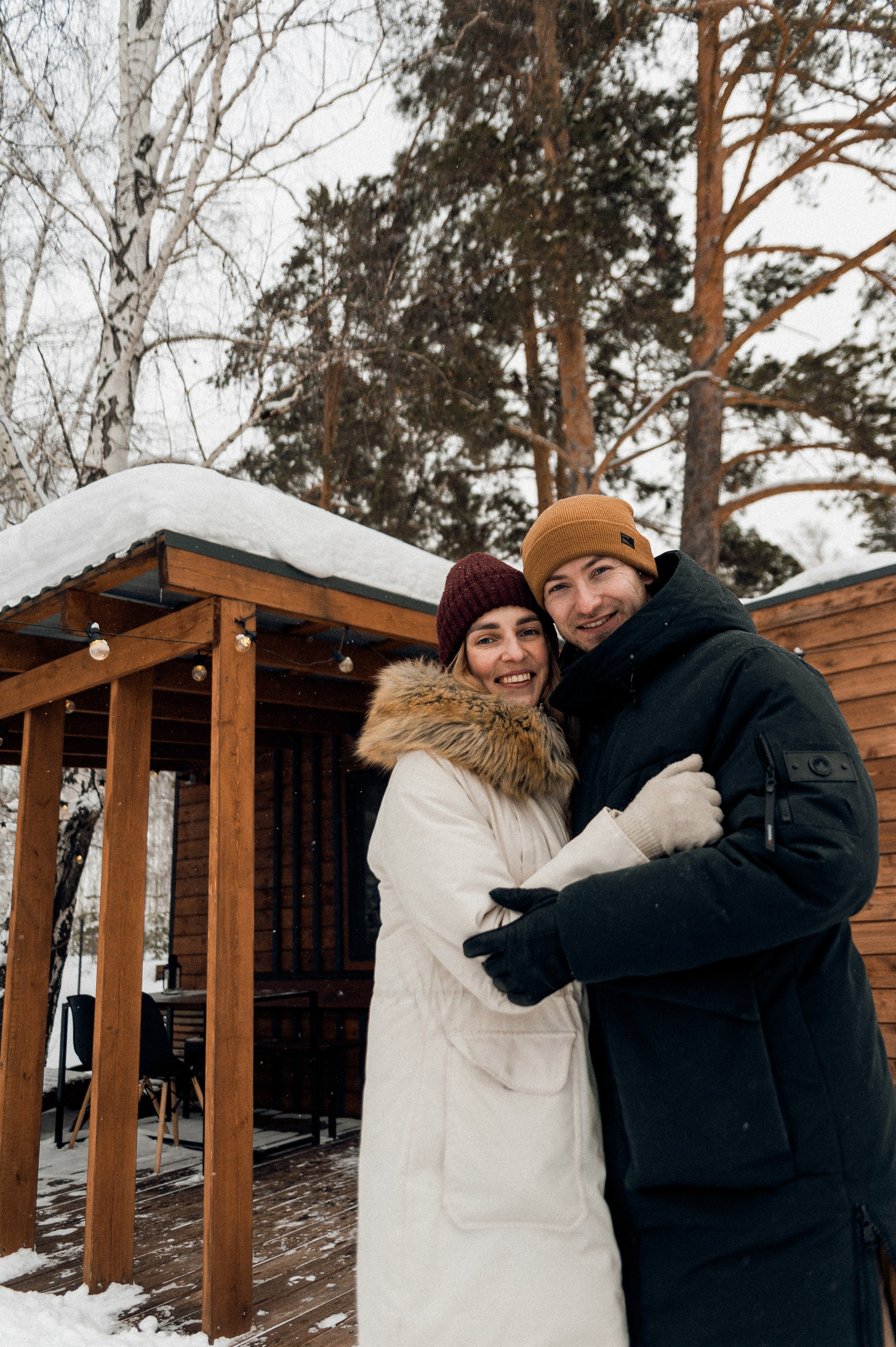 Тренды новогодних съемок 2025. Фотограф в Екатеринбурге Артём Зайнетдинов