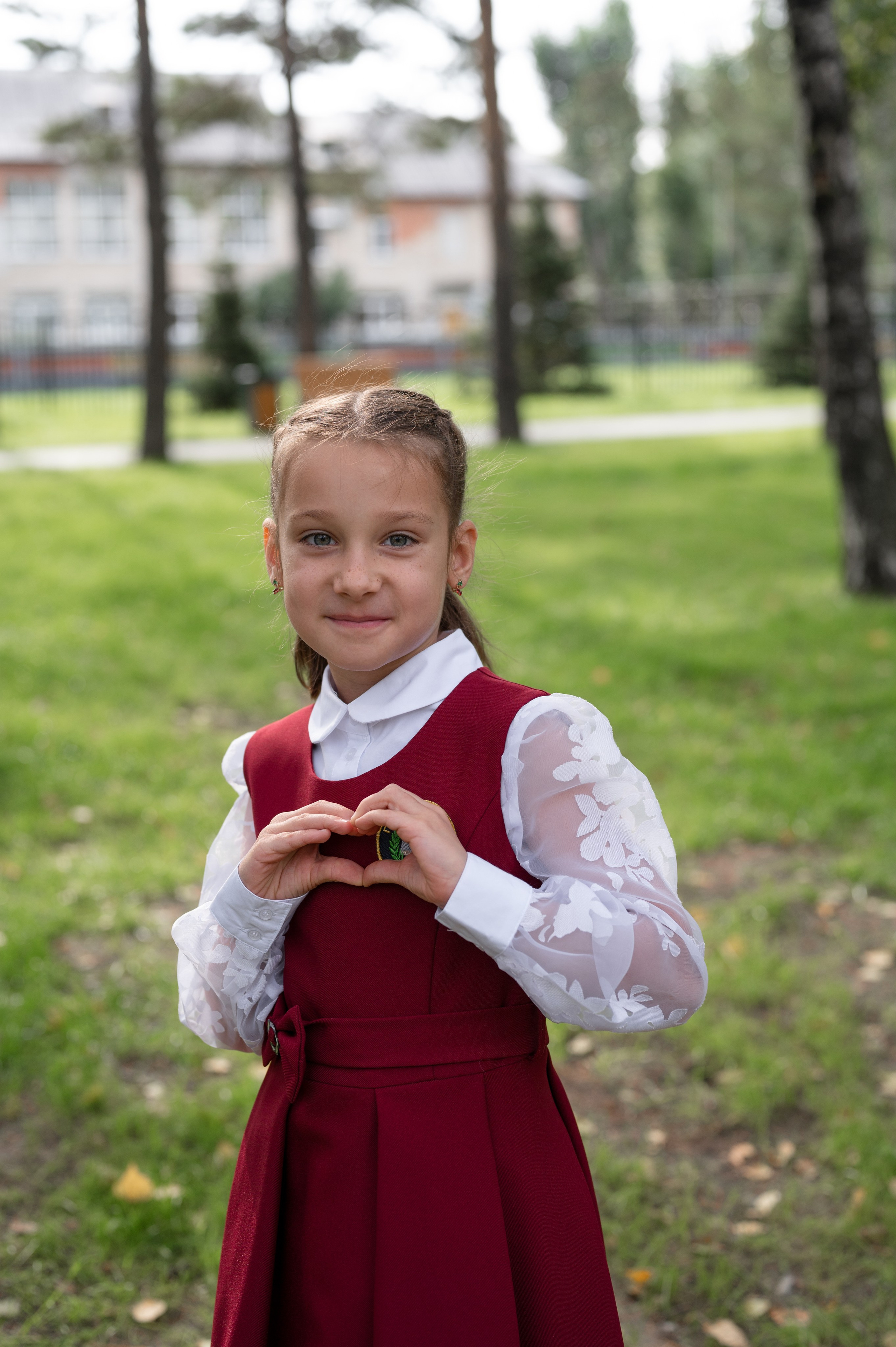 1 сентября 16 гимназия 2 класс (линейка + в классе+ на улице). Фотограф новорожденных, семейный детский в Тюмени Татьяна Морозова