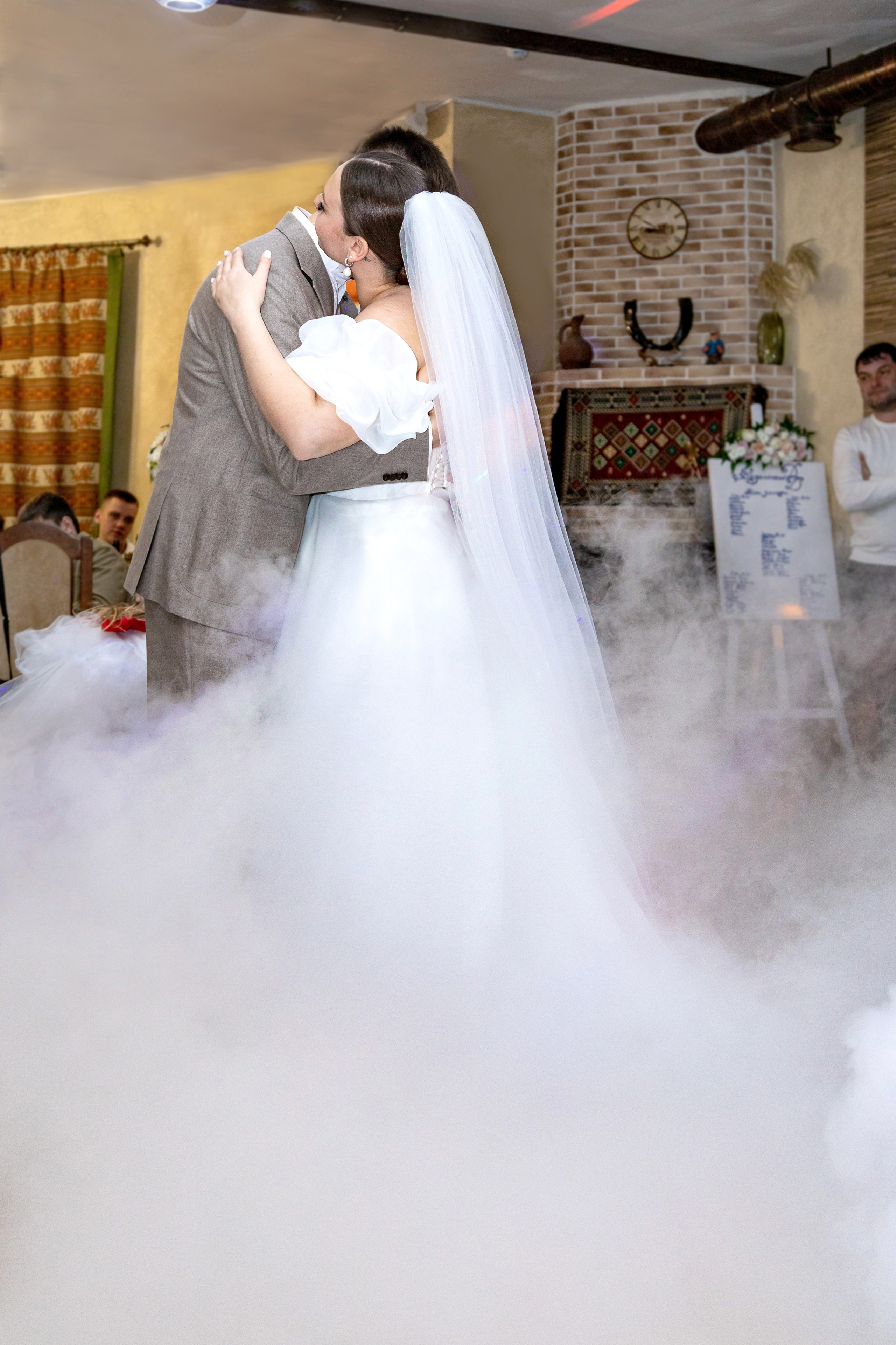 Свадебные фото. Фотограф Краснодара, фотограф в парке Галецкого.репортажный фотограф. детский фотограф, свадебный фотограф. профессиональный фотограф