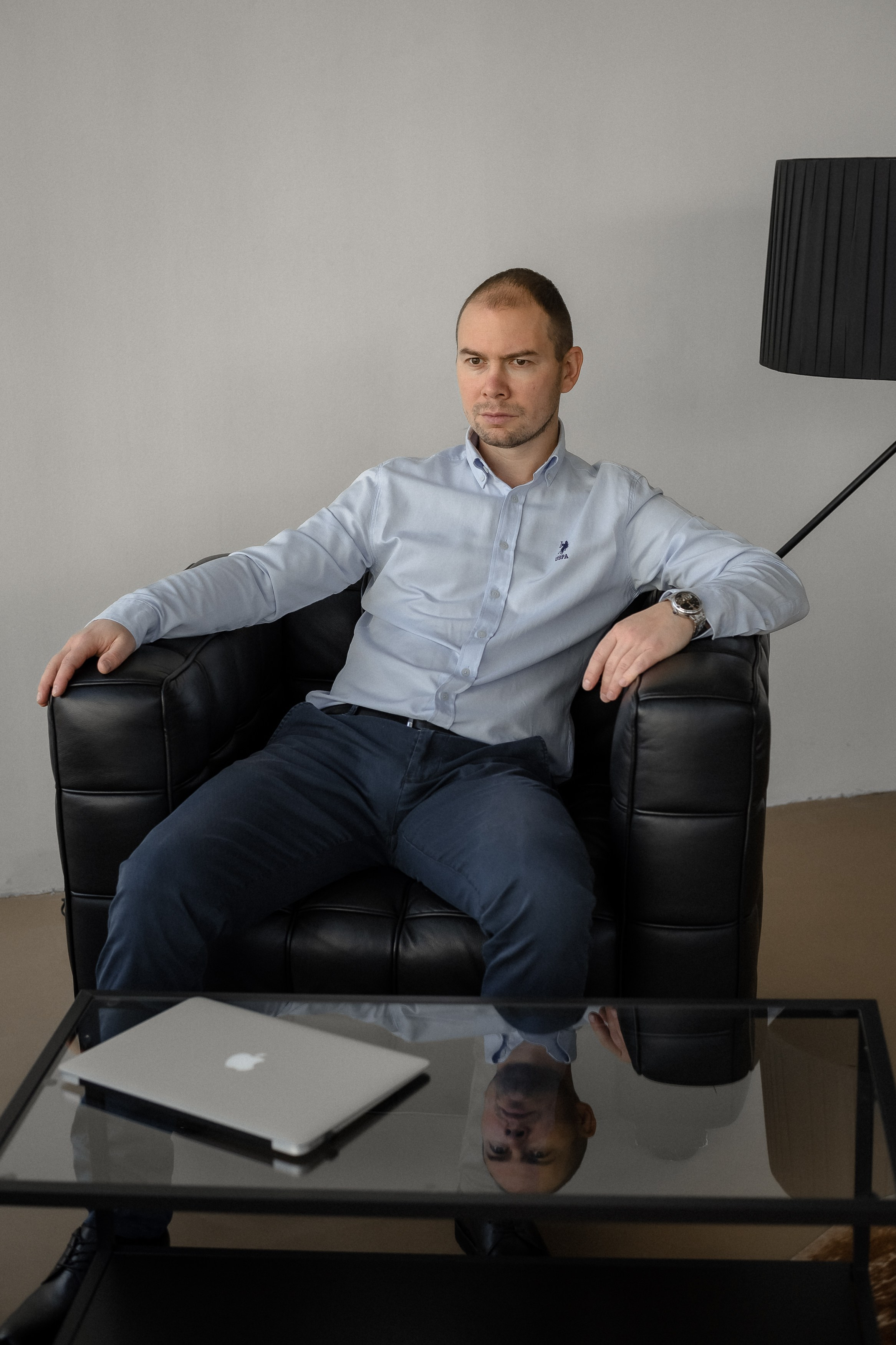 Бизнес портрет для руководителя. КОНТЕНТ |БРЕНД фотограф Санкт-Петербург — Жанна Олтаржевская