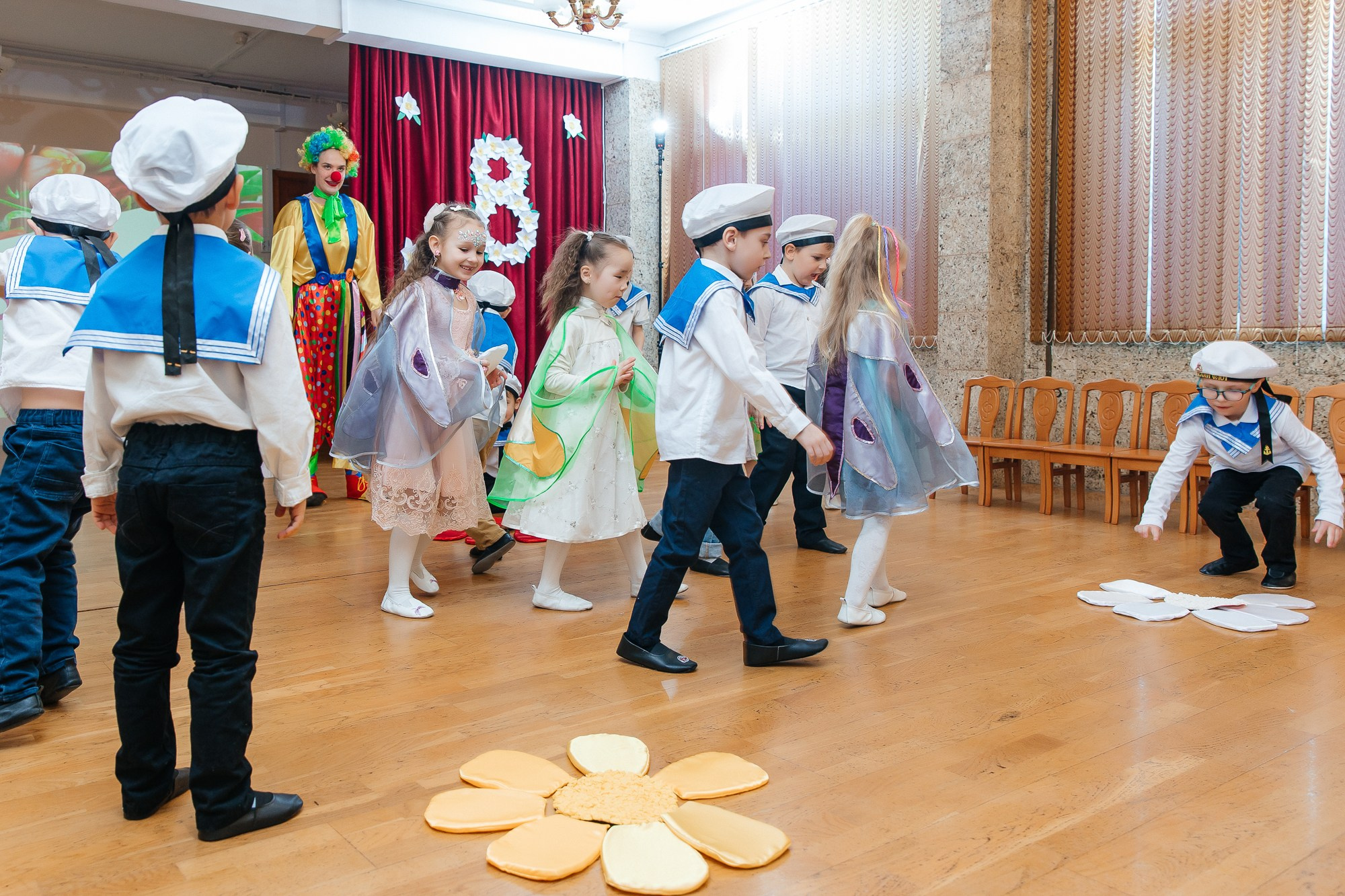 Детский сад № 93 — Утренник (10.03.2023). Свадебный и семейный фотограф Крамар Наталья