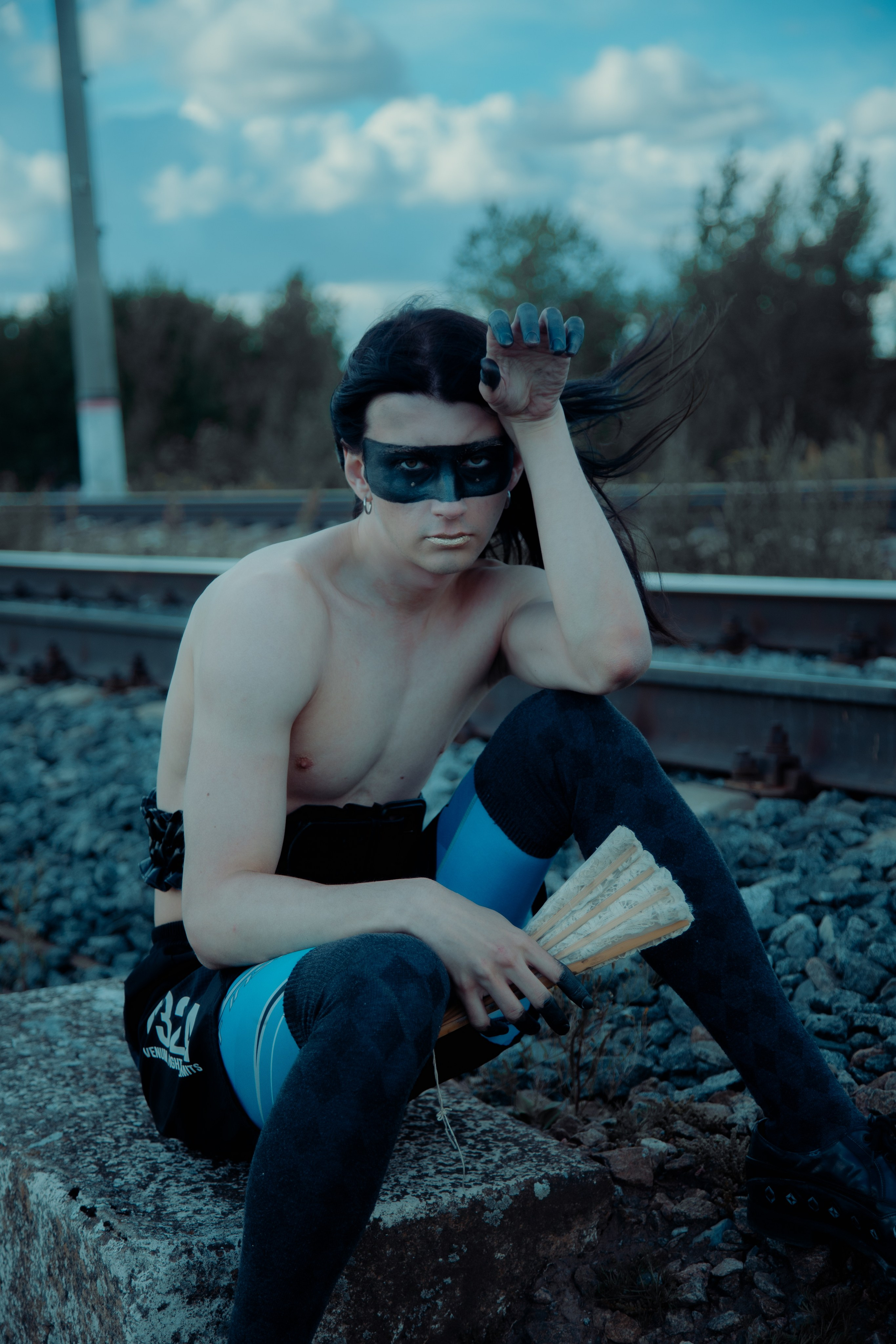 Адепт Vogue упавший с маршрутки. Креатор Ольга Яш