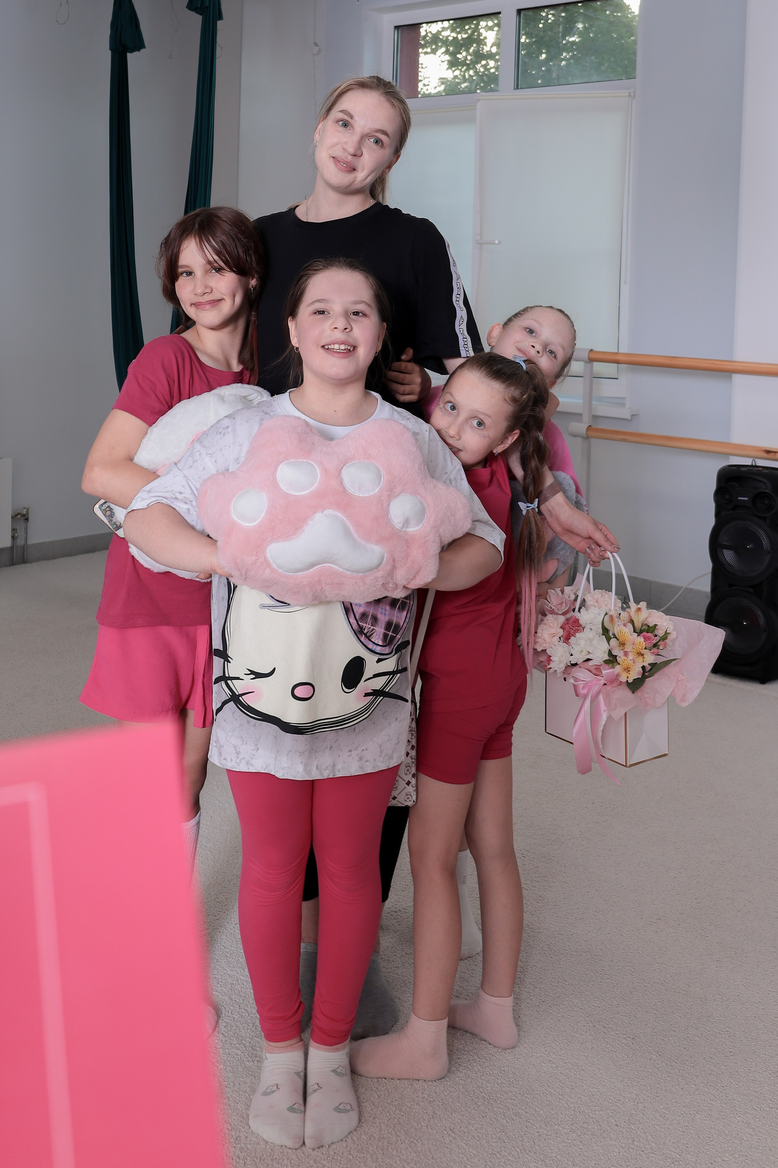 Детская аэройога. Фотограф Надршина Лилия