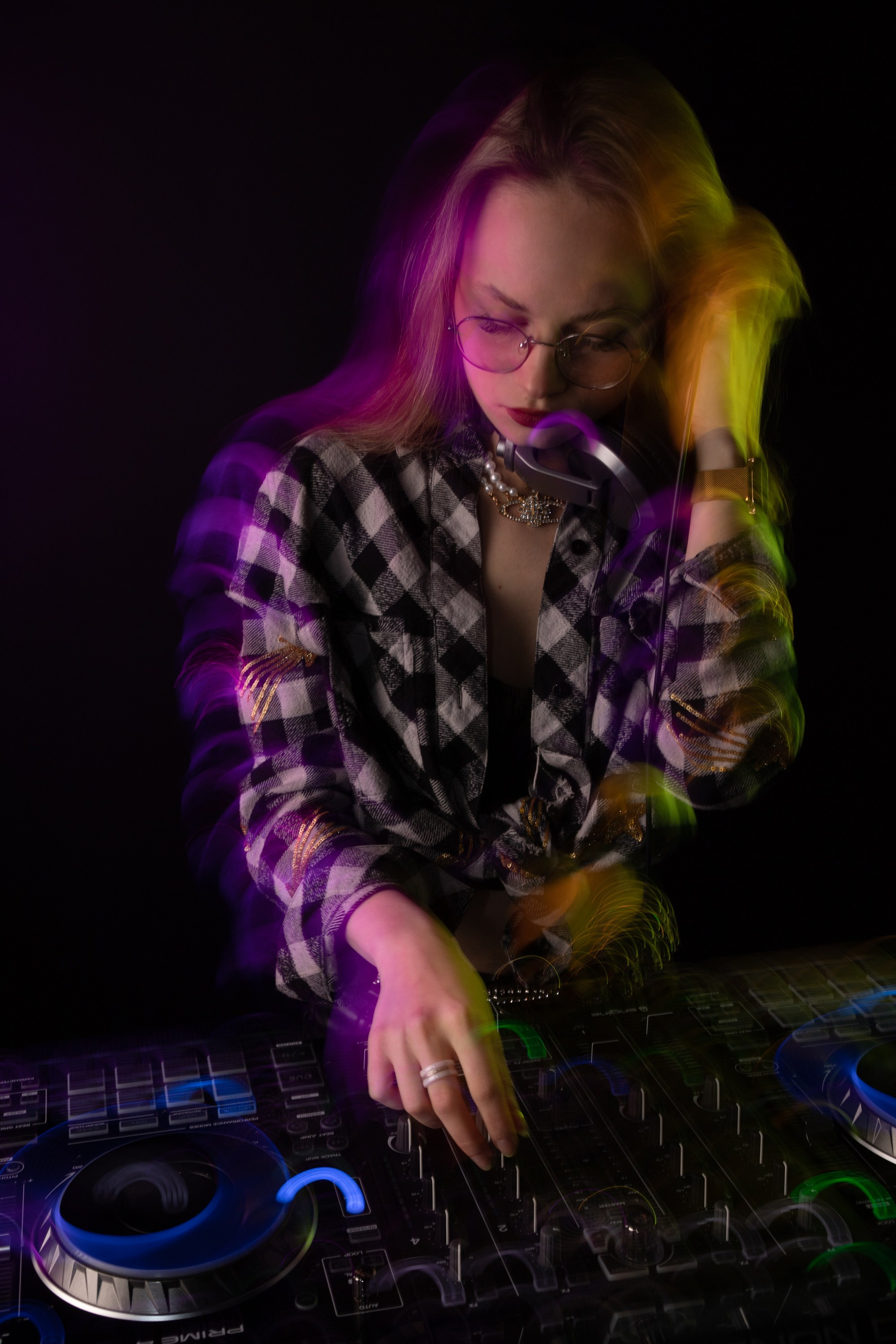 DJs. Репортажный и свадебный фотограф в Курске Борис Захарчук