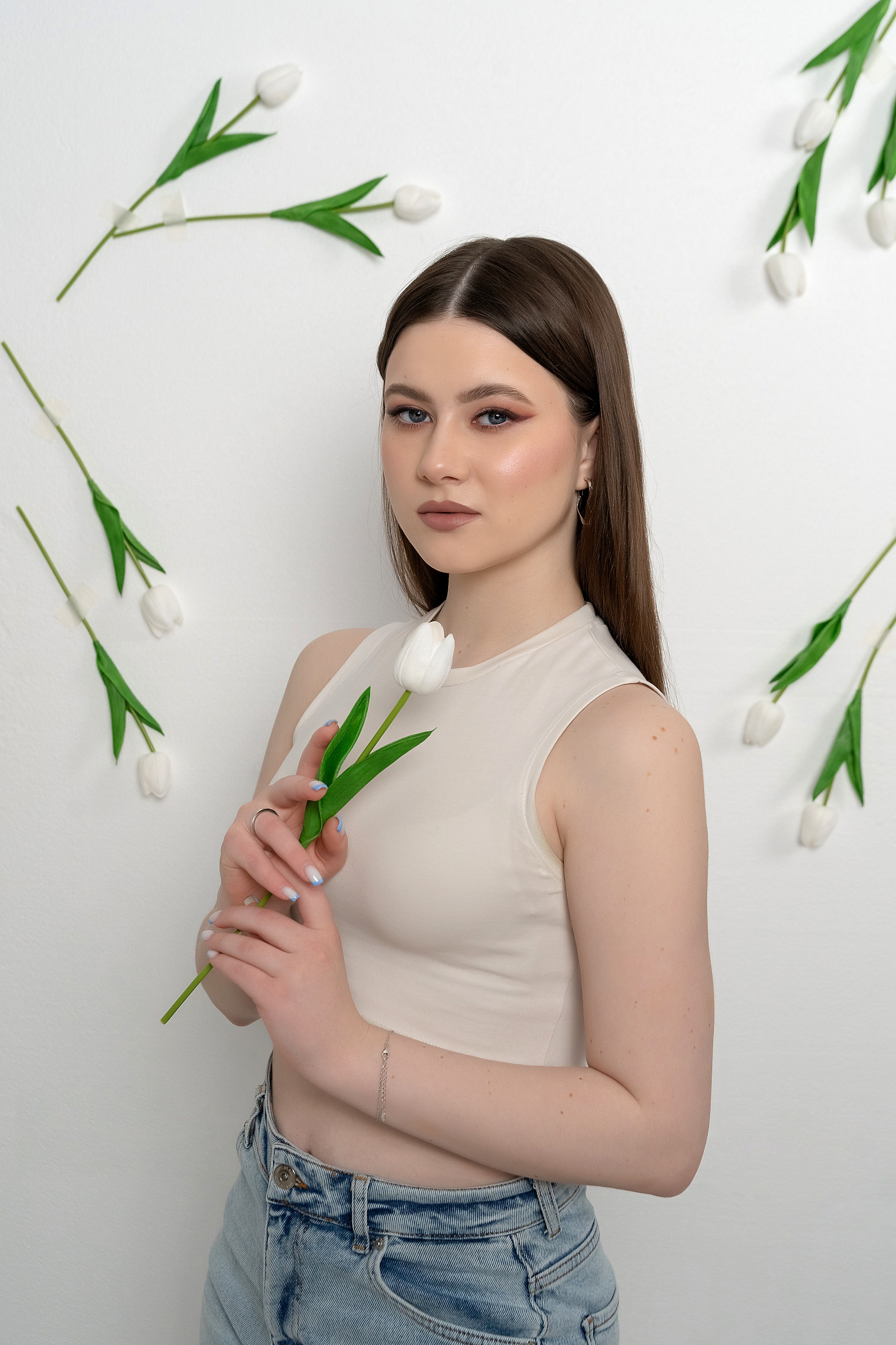 индивидуальная фотосессия женская фотосъемка студийная фотосессия минимализм фотостудия Армавир циклорама