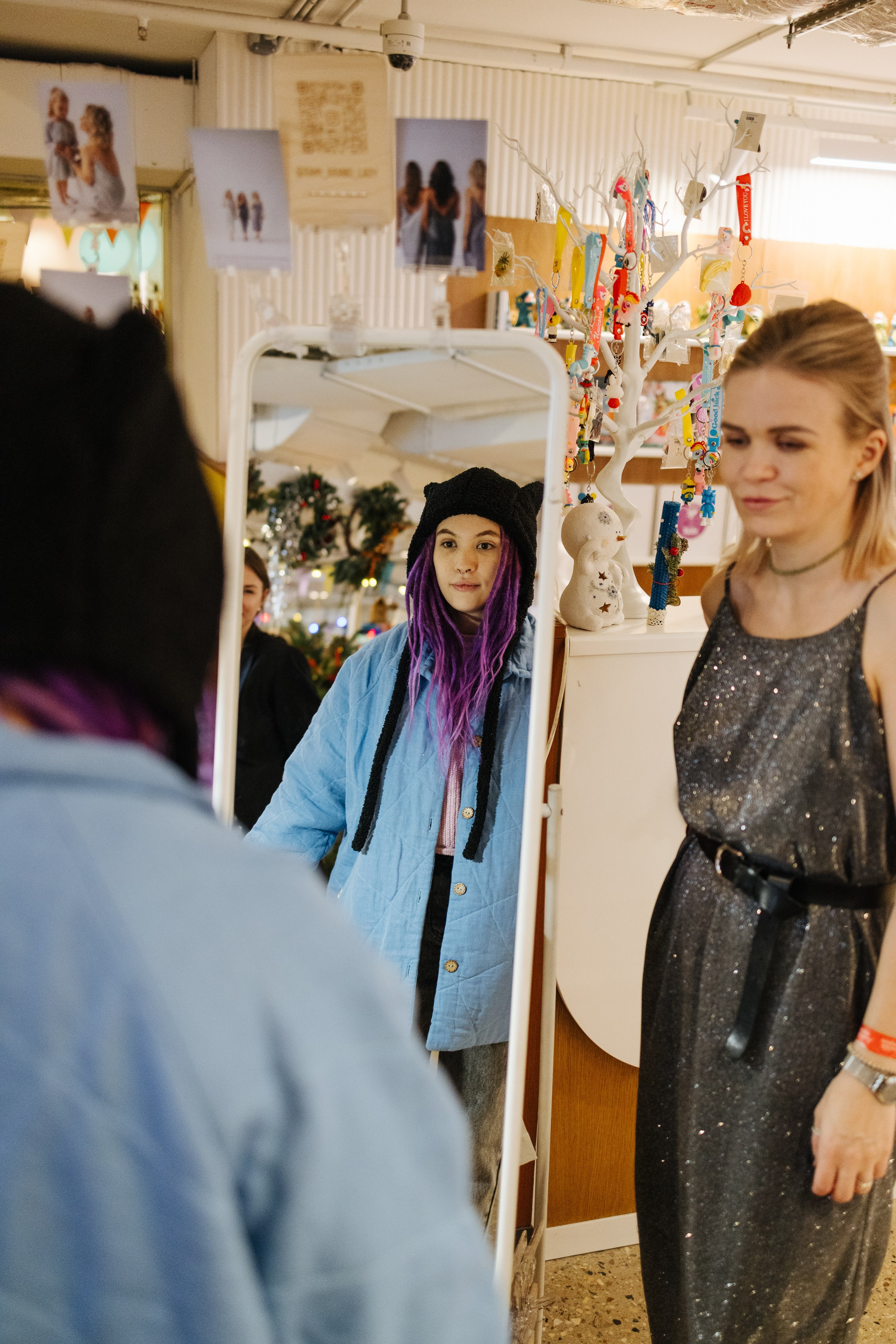 23–24 декабря 2023 в «Три вокзала. Депо» / День 2 / фото Валерий Белобеев. Фотоотчеты «Ламбада-маркета»