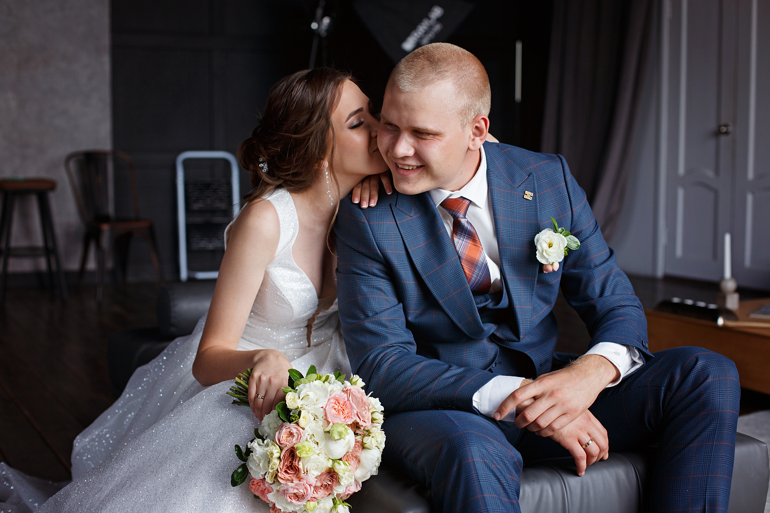 поцелуй невесты