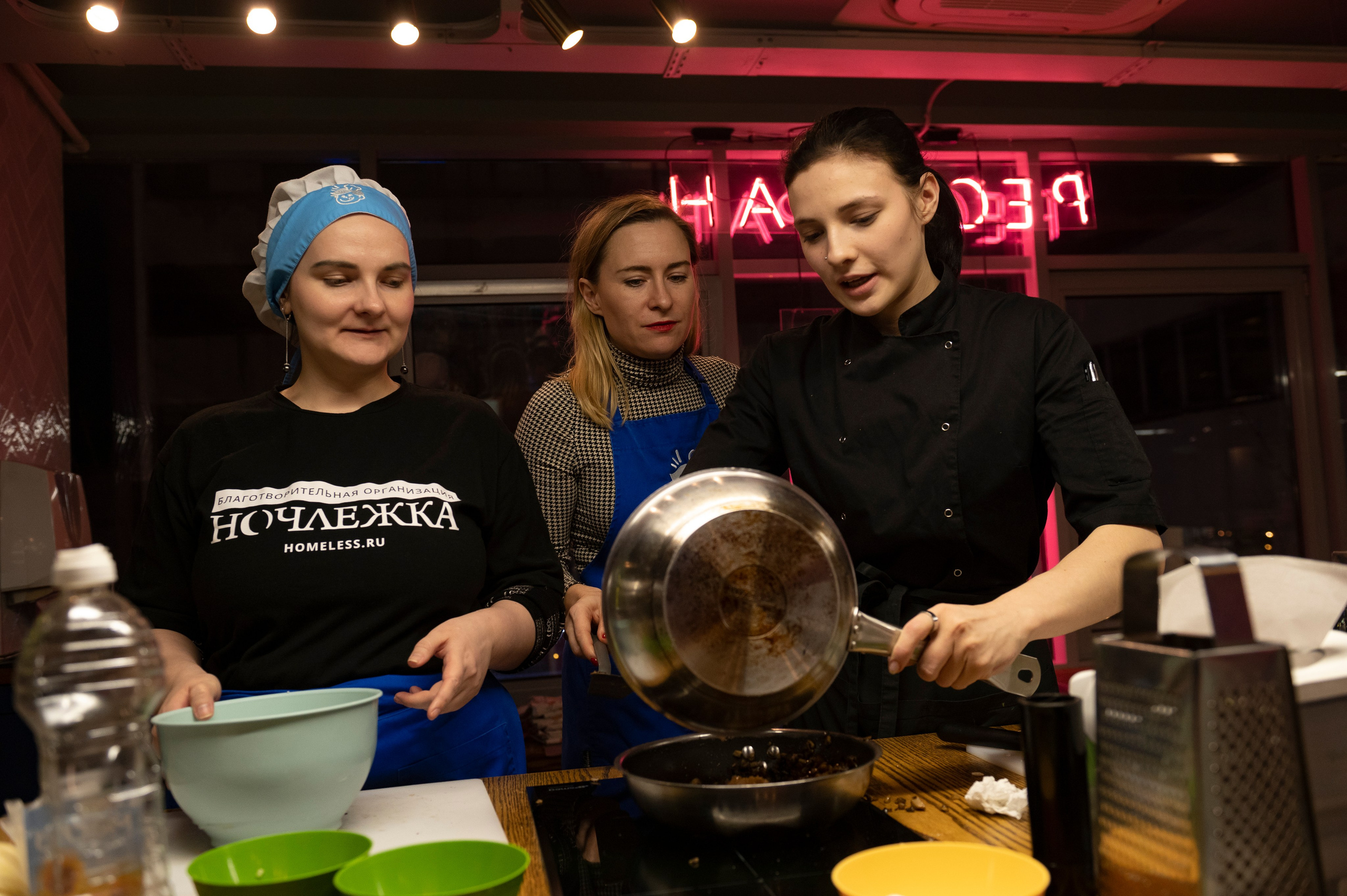 «Добро на кухне» — благотворительная акция. Serg PG Photography — репортажная фотосъемка в Петербурге