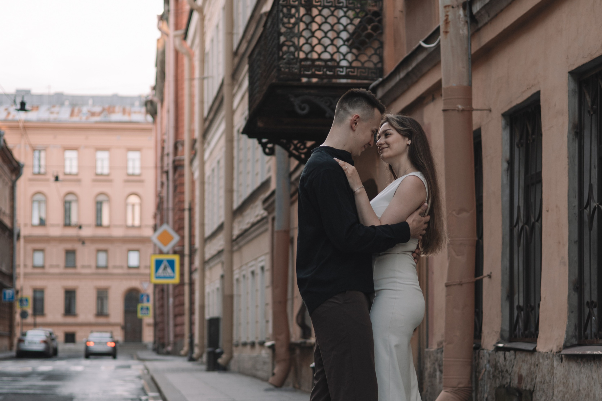 На улице Чайковского. Семейный фотограф в Санкт-Петербурге. Запечатление мгновений и ярких воспоминаний в Вашей жизни