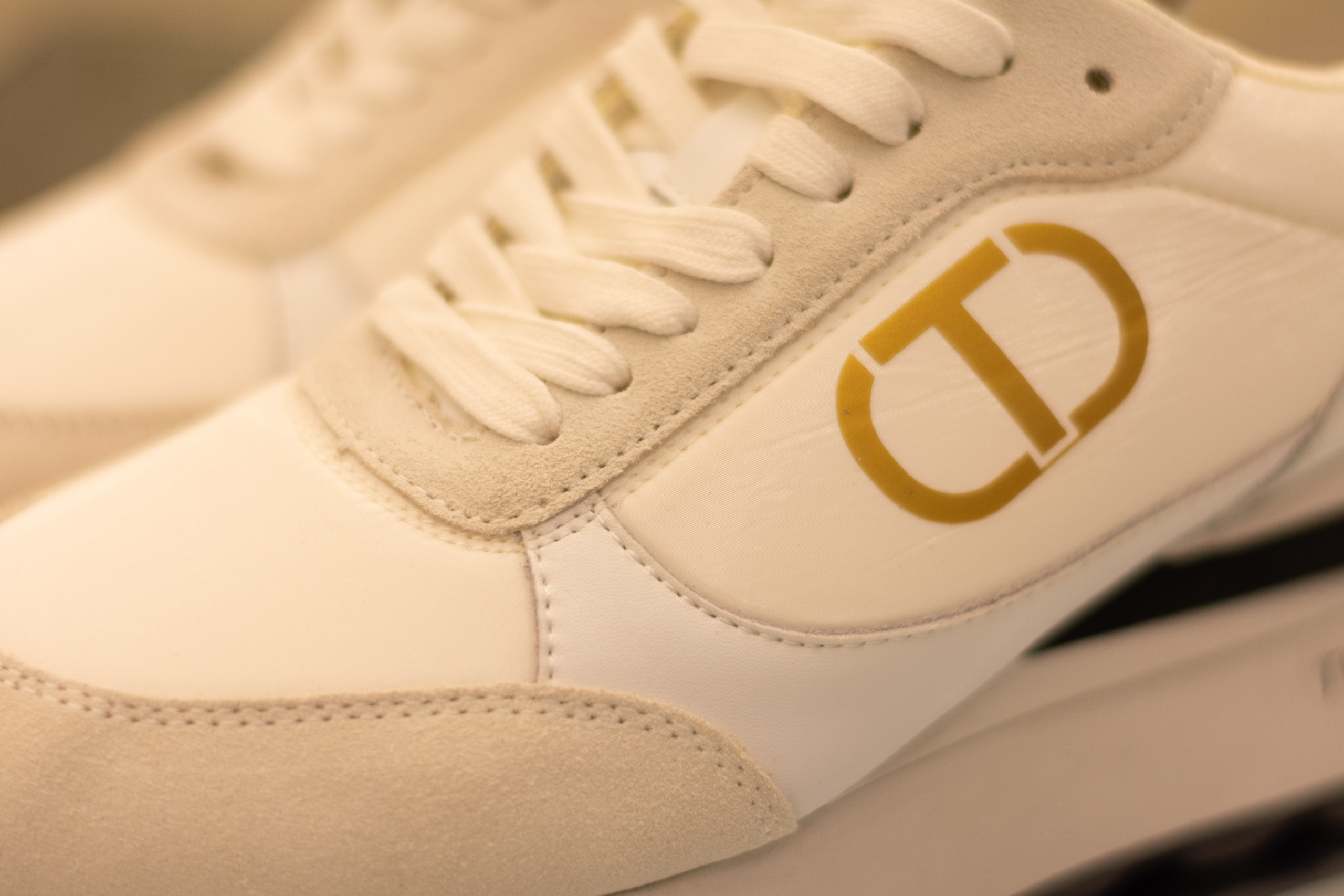 Для организаций. Предметная фотосессия для обувного магазина Capsula. Фотограф/видеограф Богдан Голованов