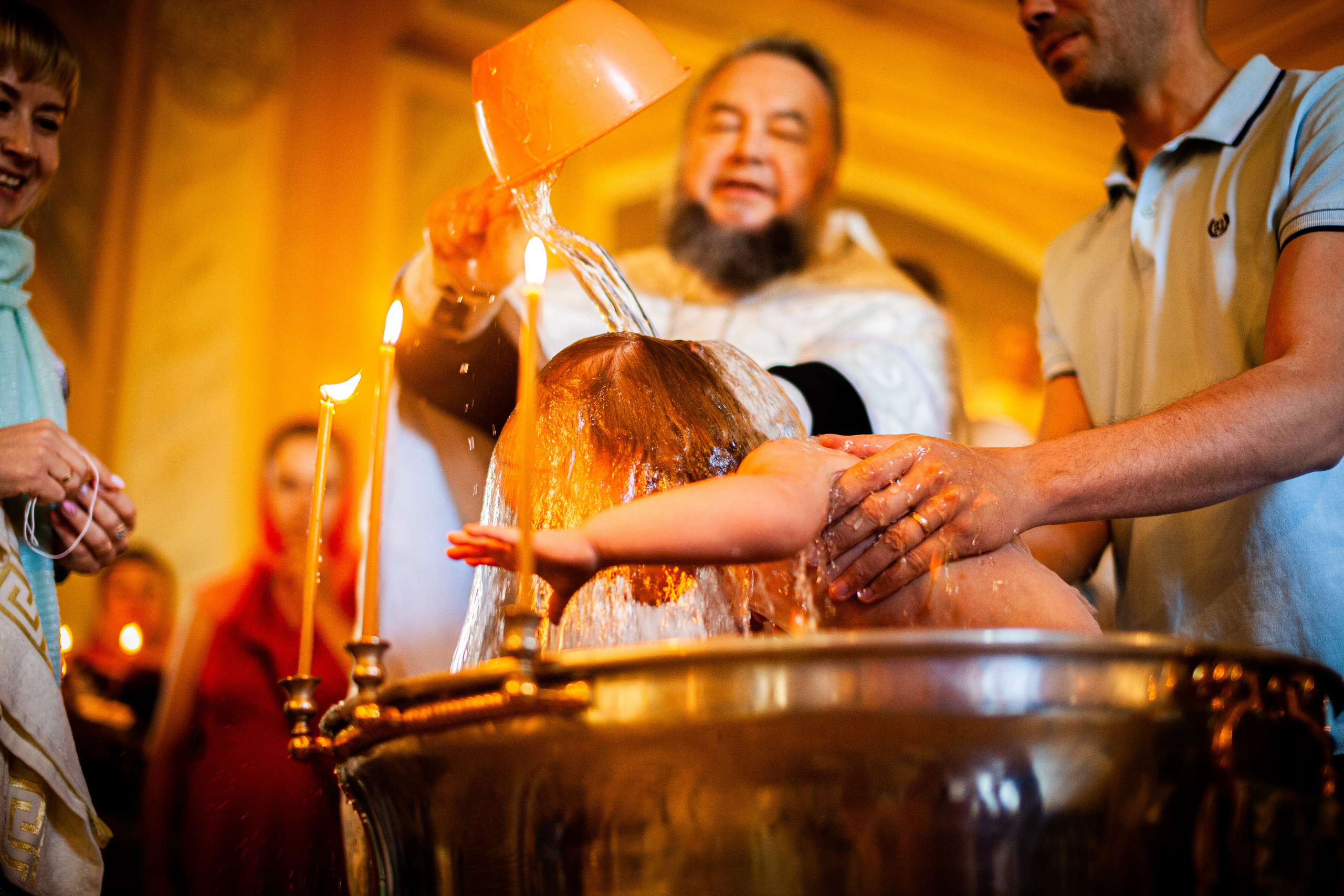 Крещение в Храме в честь святых Жен Мироносиц. Фотограф на крещение и венчание в Нижнем Новгороде.Свадебный Фотограф