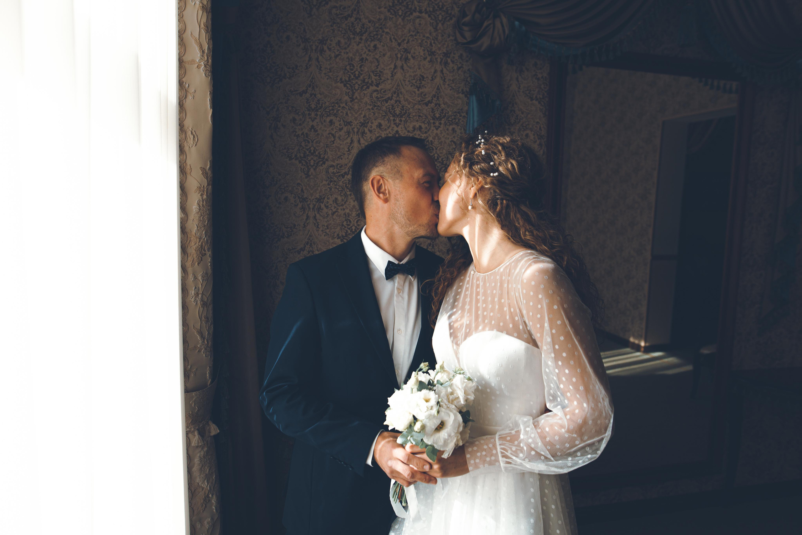 Свадьба Алины и Артемия 29.09.2021. Фотограф на крещение и венчание в Нижнем Новгороде.Свадебный Фотограф